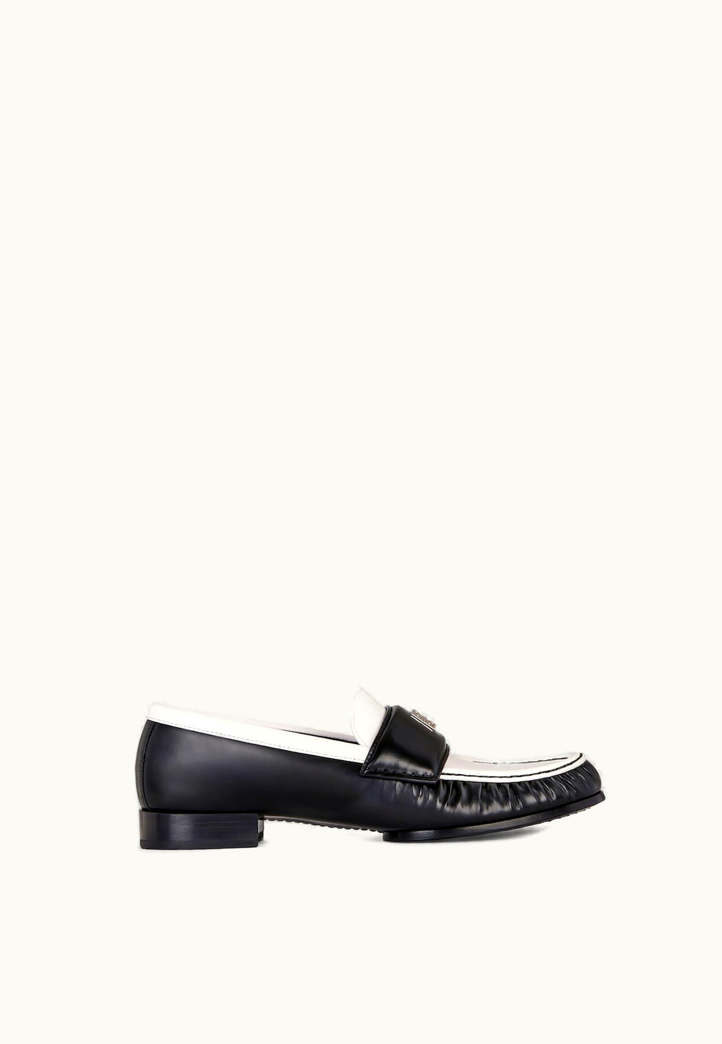 Givenchy Givenchy 4G Loafers In Leather - Black / White