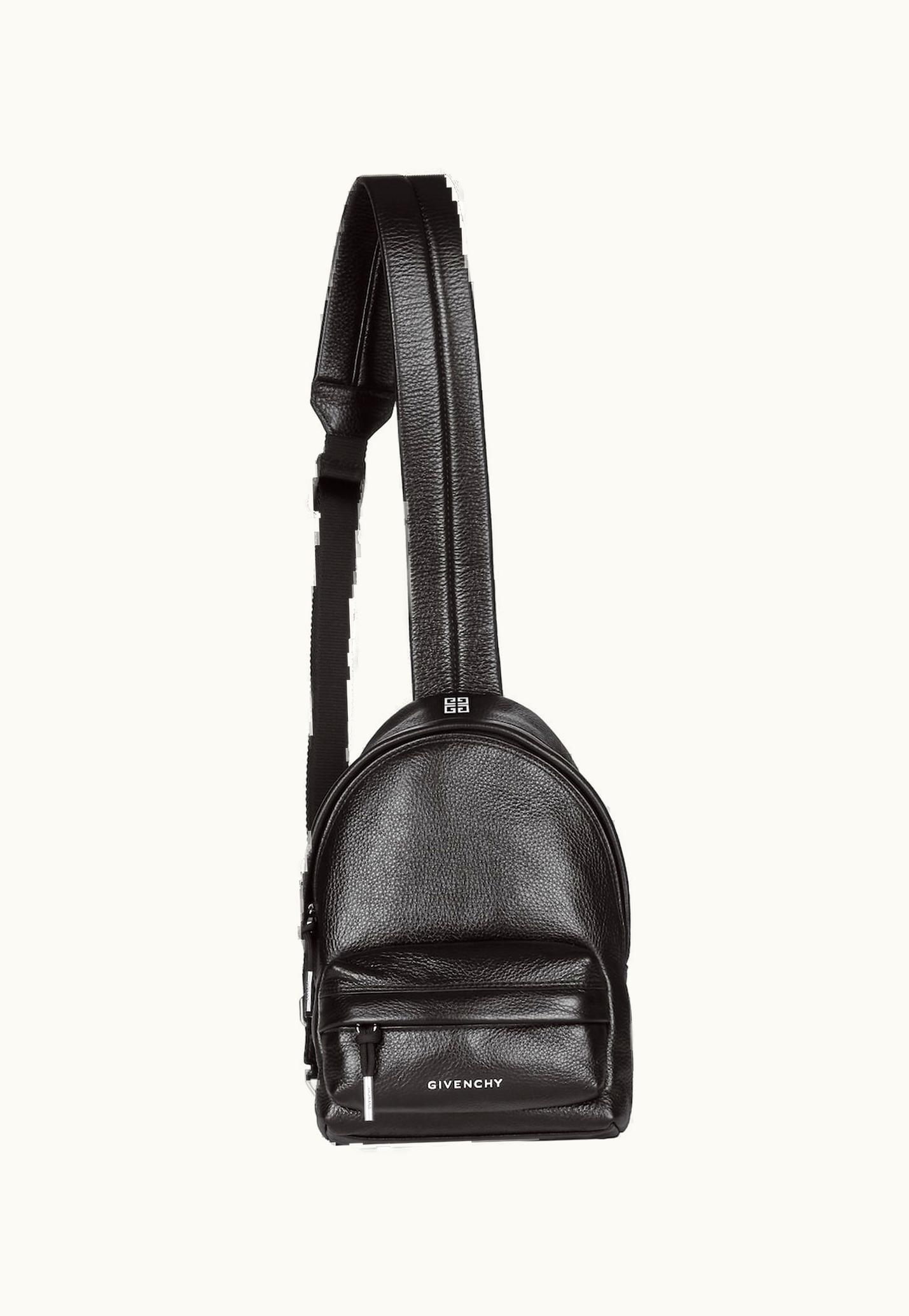 Givenchy Givenchy Small Essential U Backpack In Grained Leather - Black
