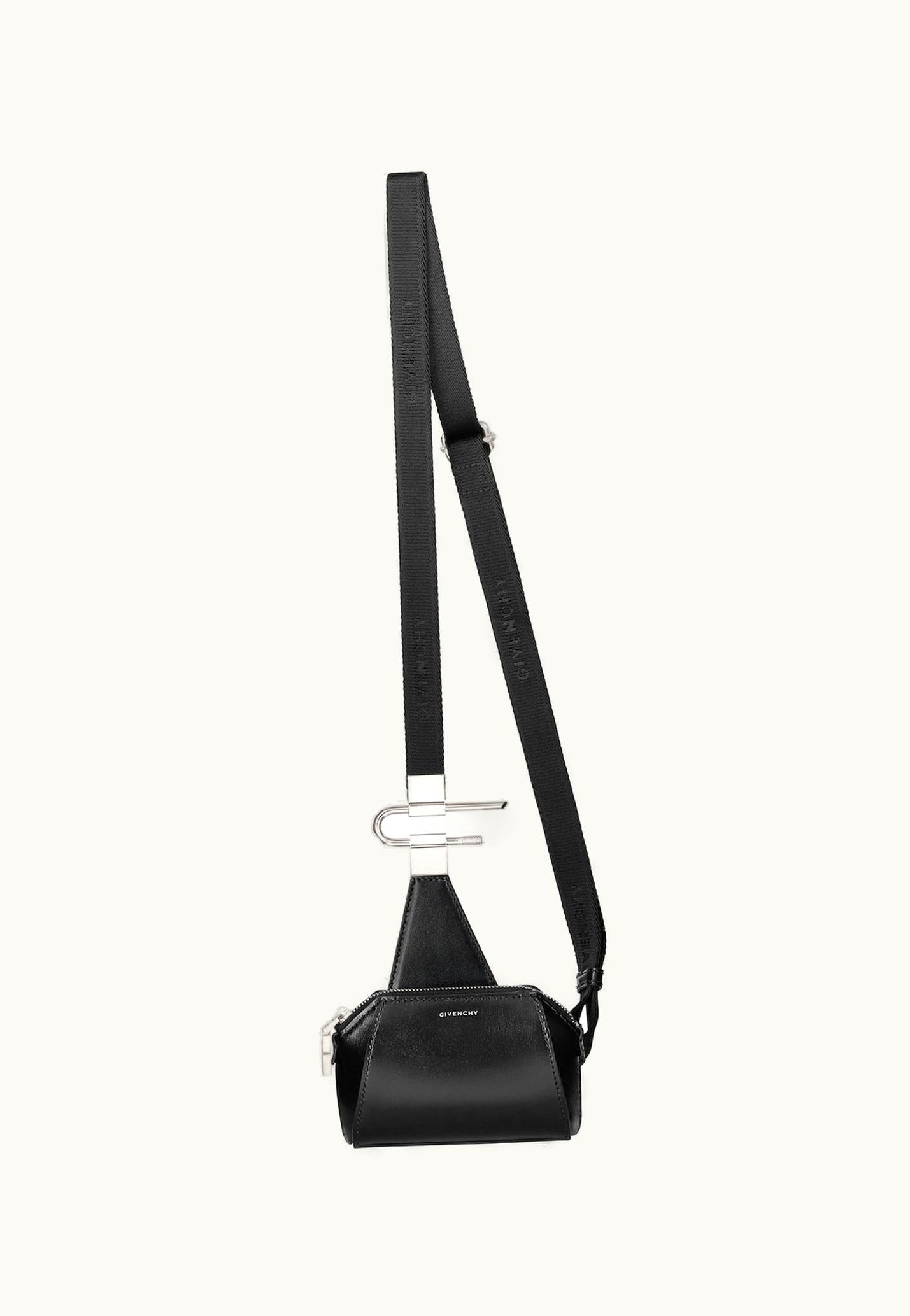 Givenchy Givenchy Mini Antigona Crossbody Bag In Leather - Black