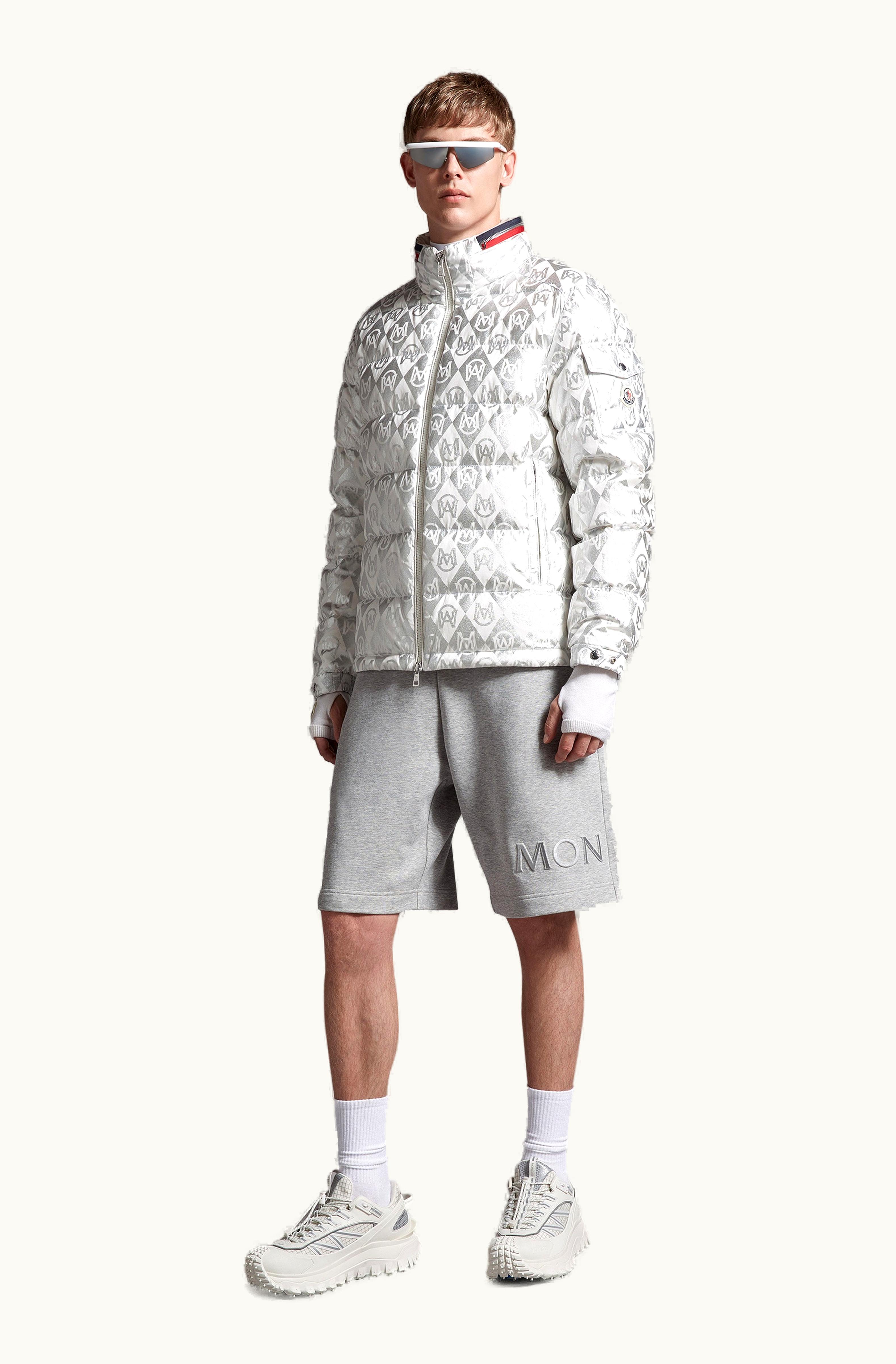 Moncler Moncler Bourne Short Down Jacket White & Silver