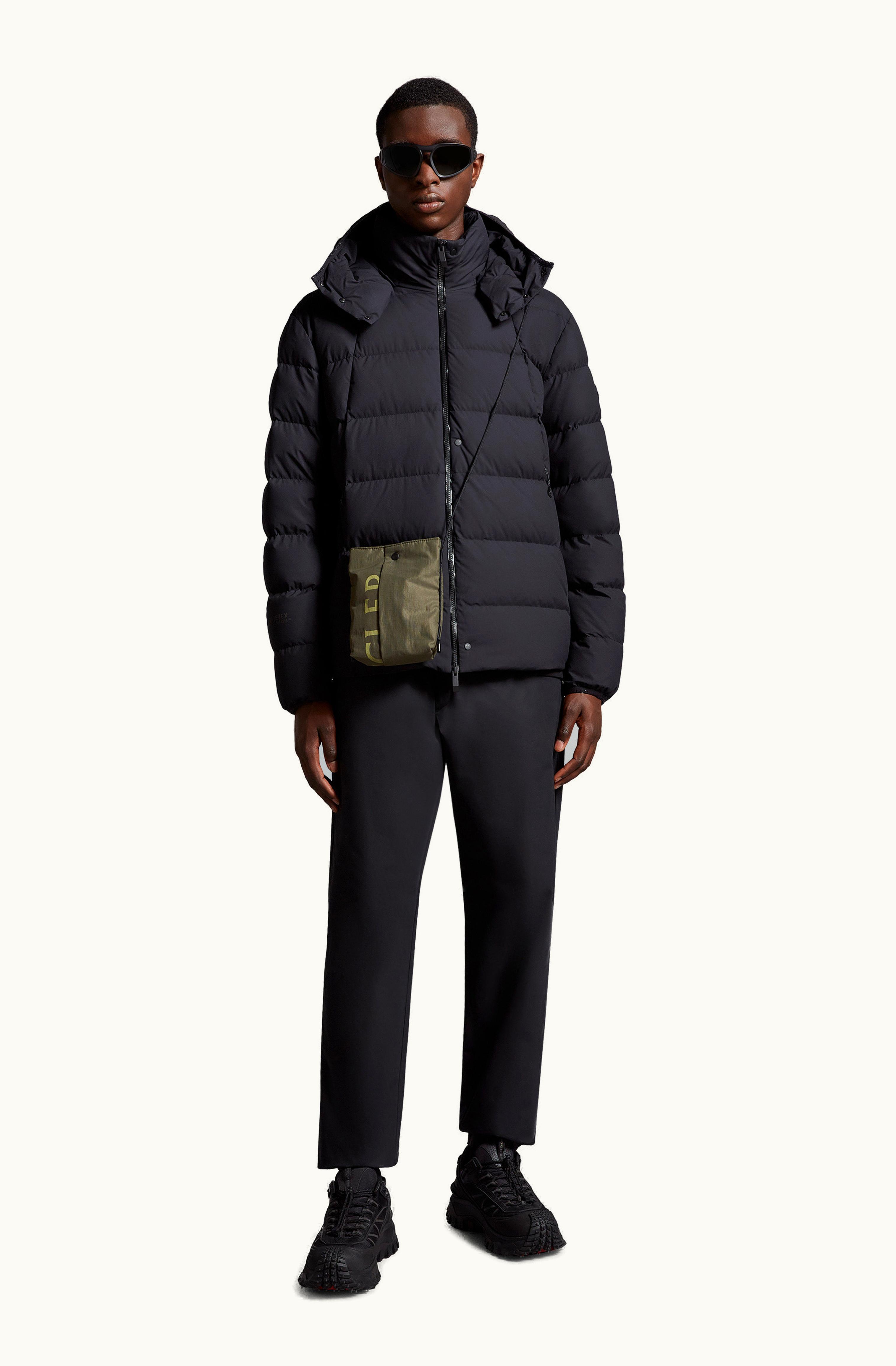 Moncler Moncler Sabor Short Down Jacket Black