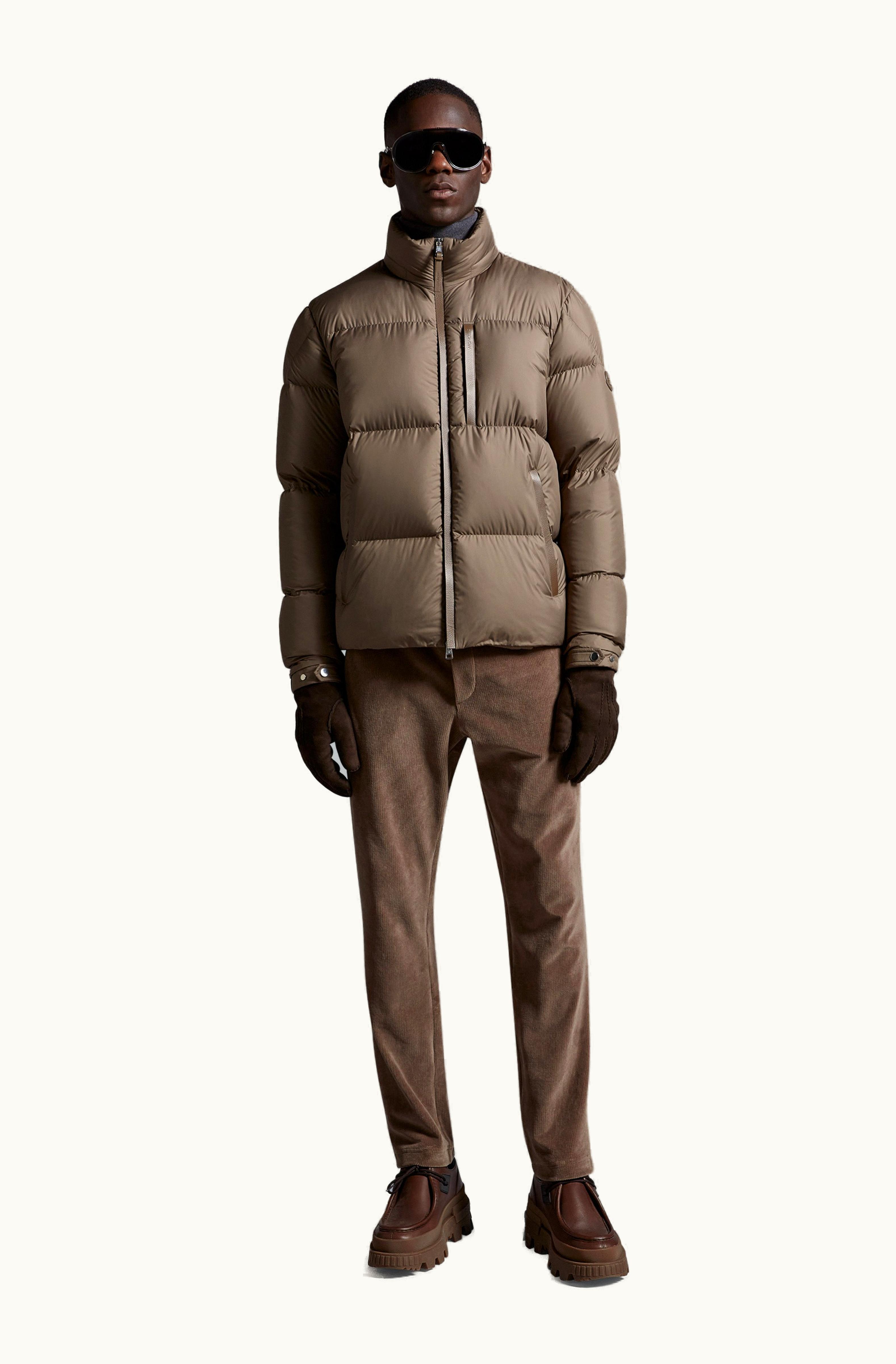 Moncler Moncler Besbre Short Down Jacket Brown