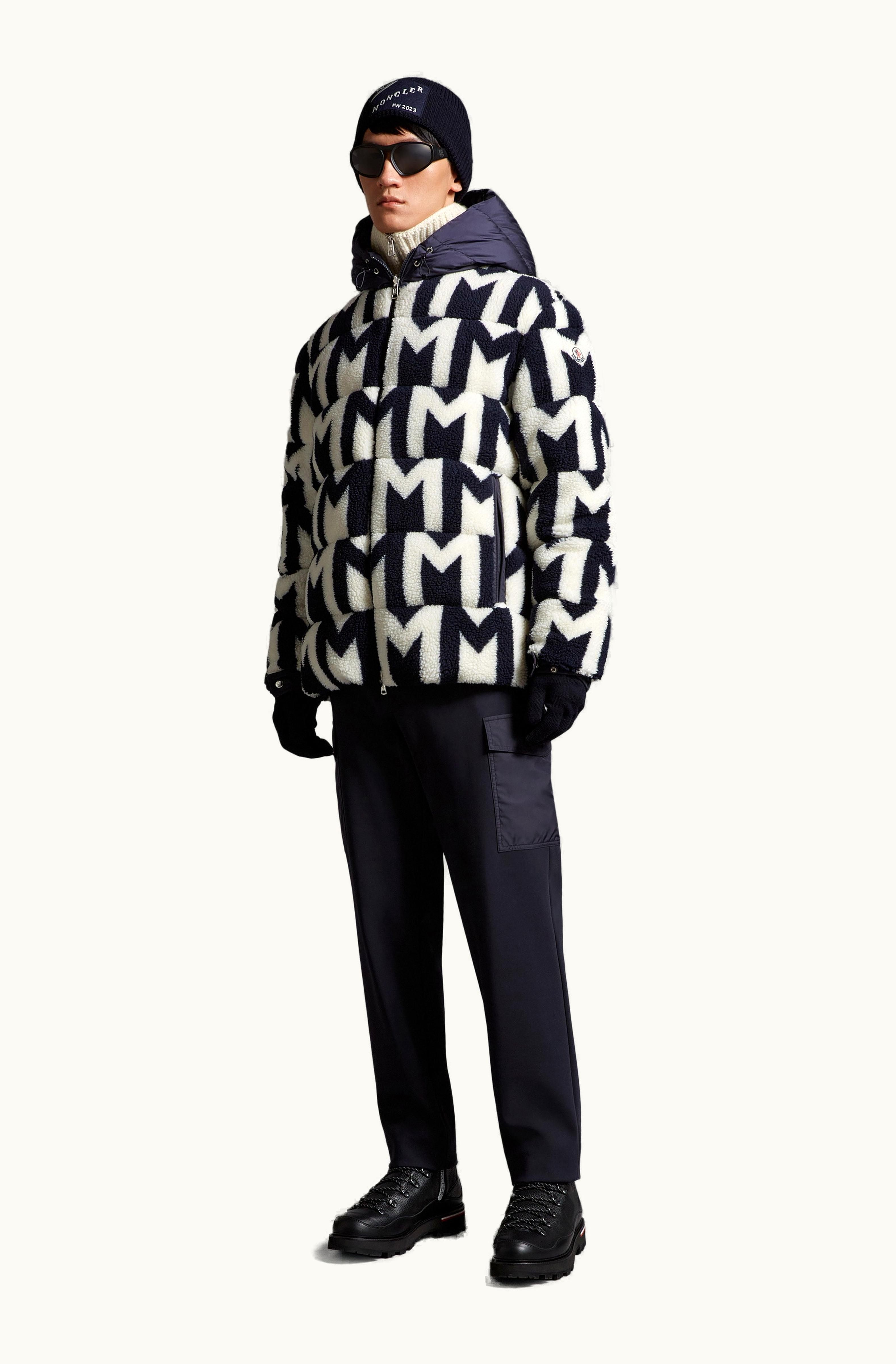 Moncler Moncler Mondego Reversible Down Jacket White & Blue