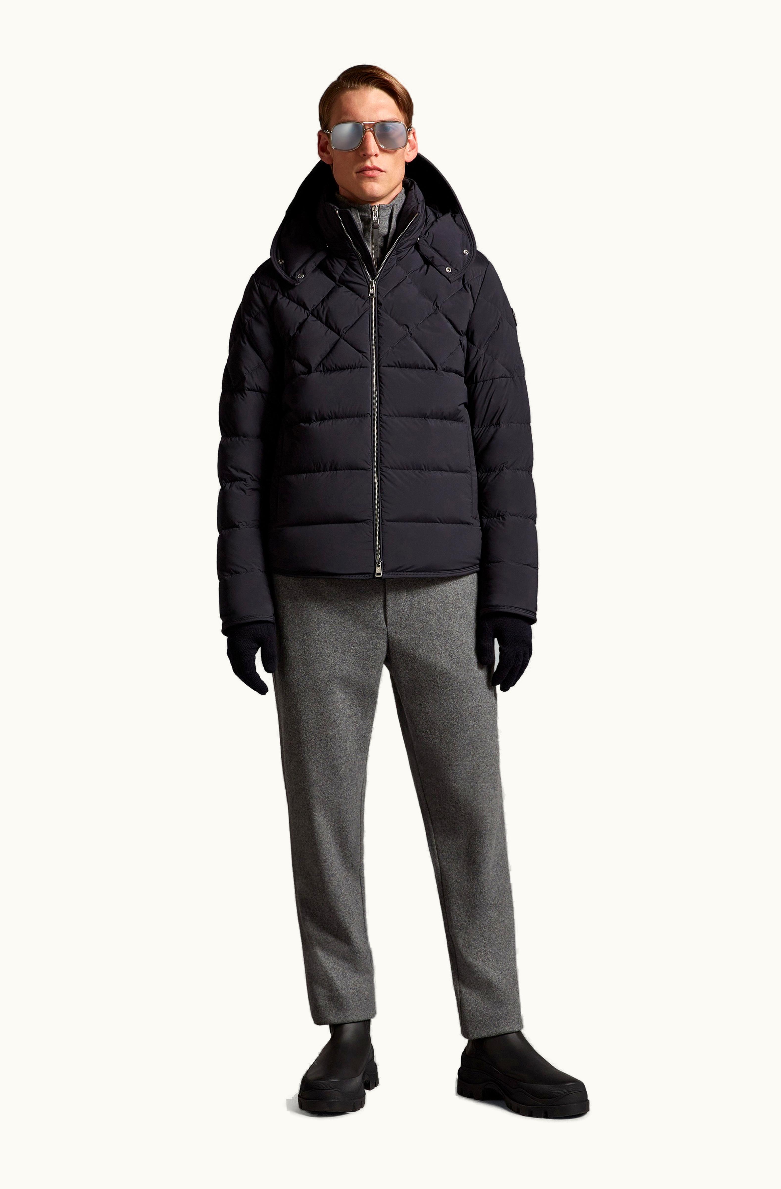Moncler Moncler Cecaud Short Down Jacket Navy Blue