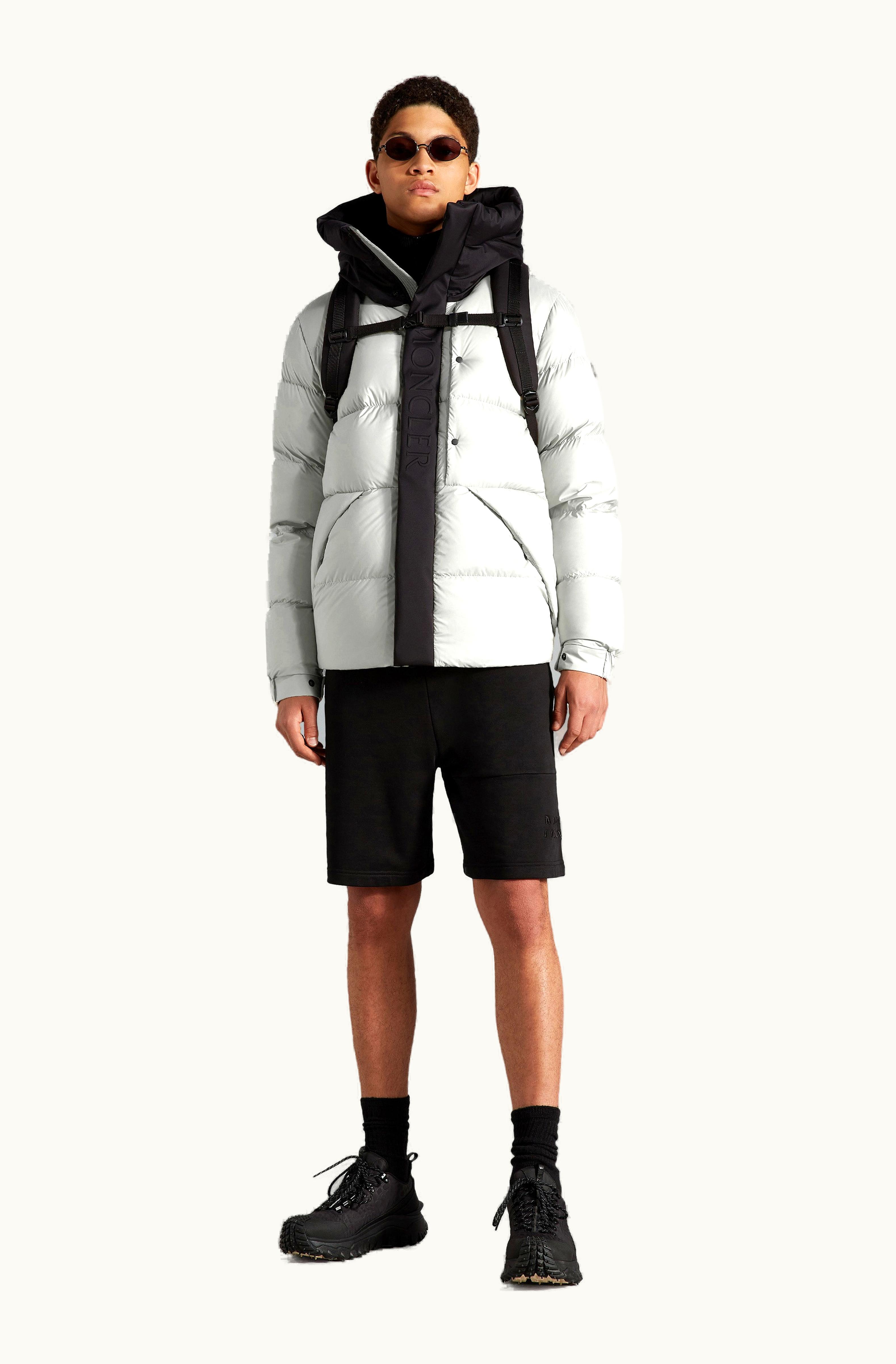 Moncler Moncler Madeira Short Down Jacket Light Gray