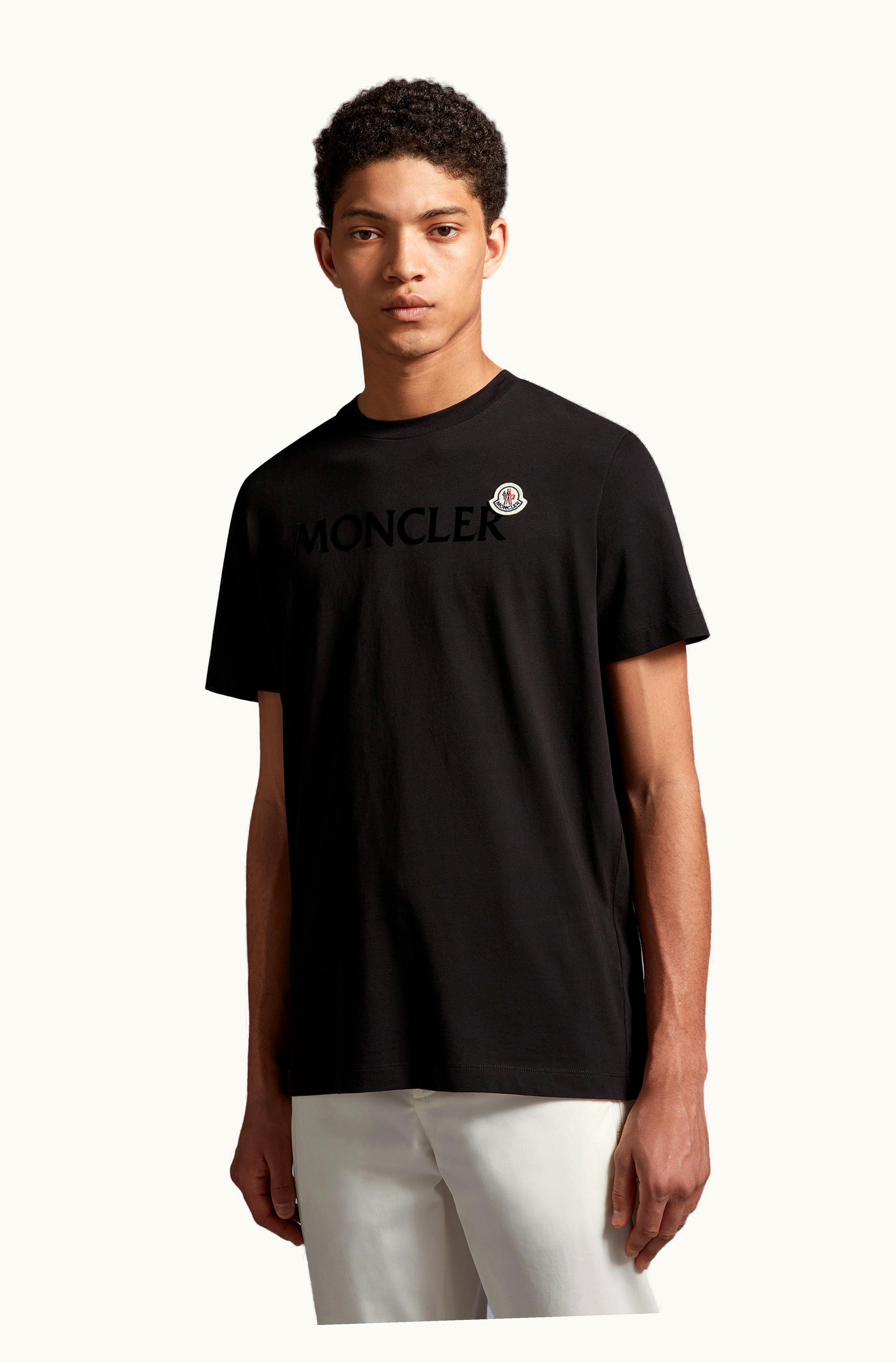 Moncler Moncler Logo T-Shirt Black I20918C000478390T999