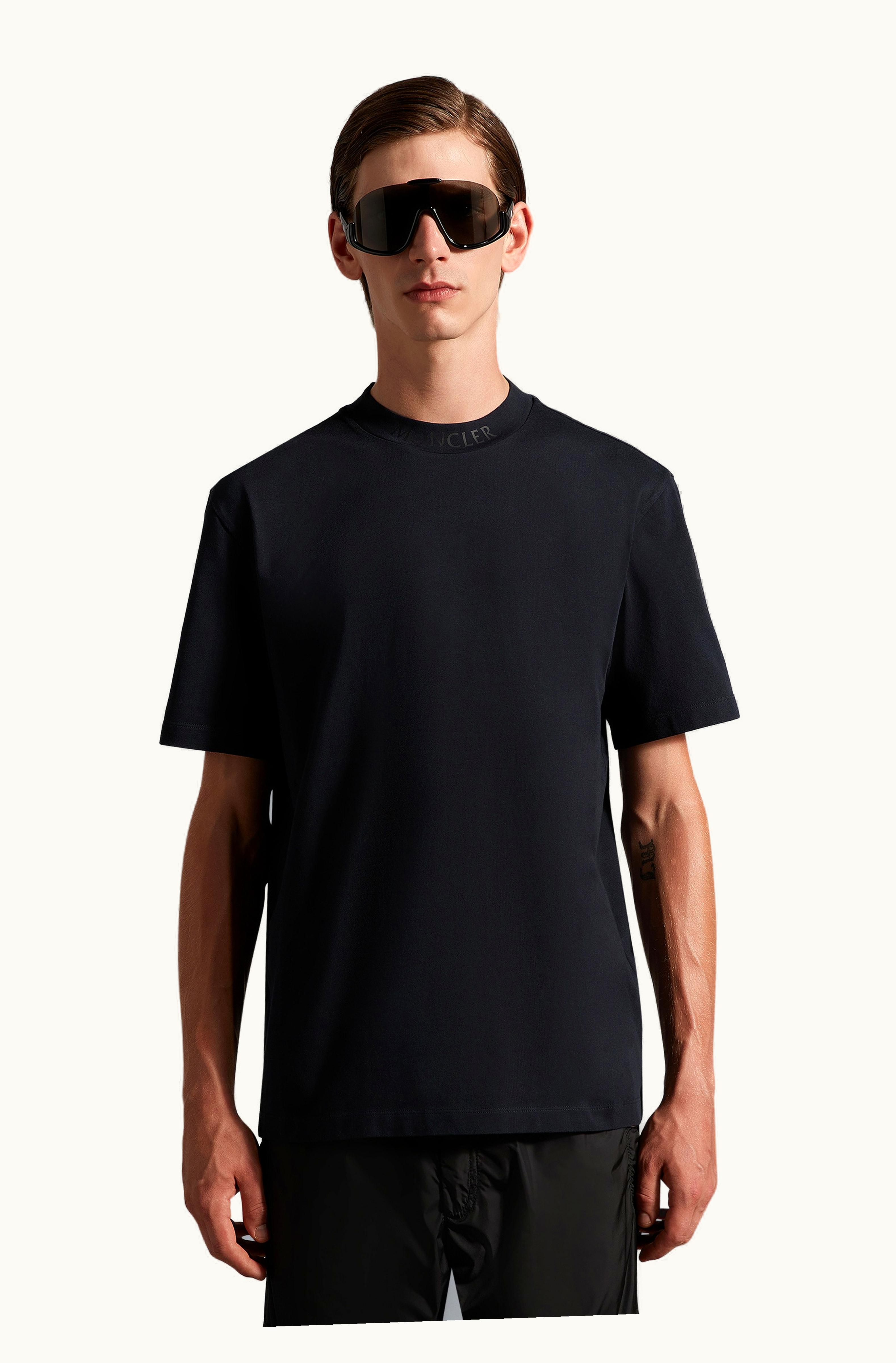 Moncler Moncler Logo T-Shirt Night Blue I20918C000688390T778