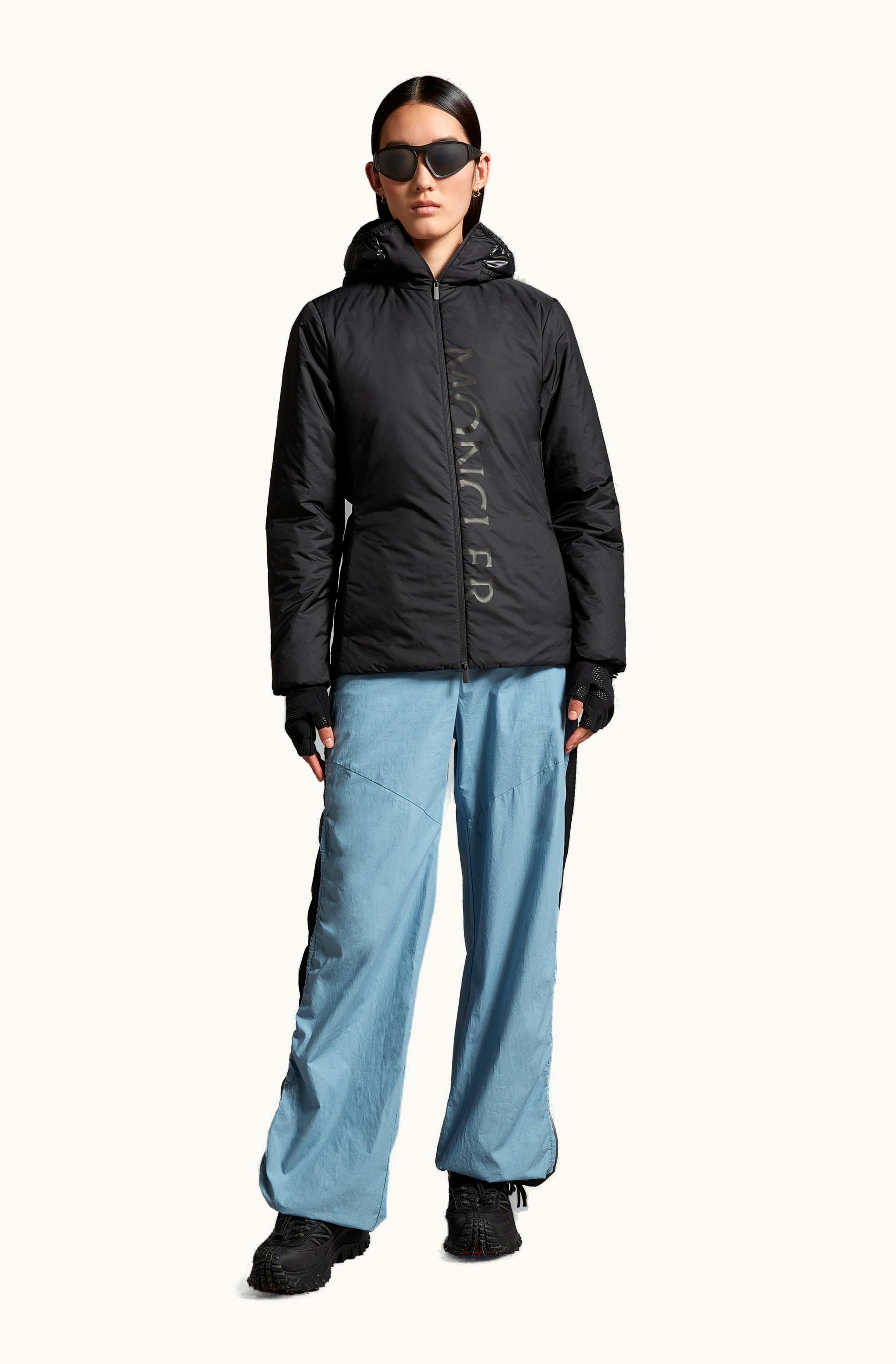 Moncler Moncler Sepik Short Down Jacket Black