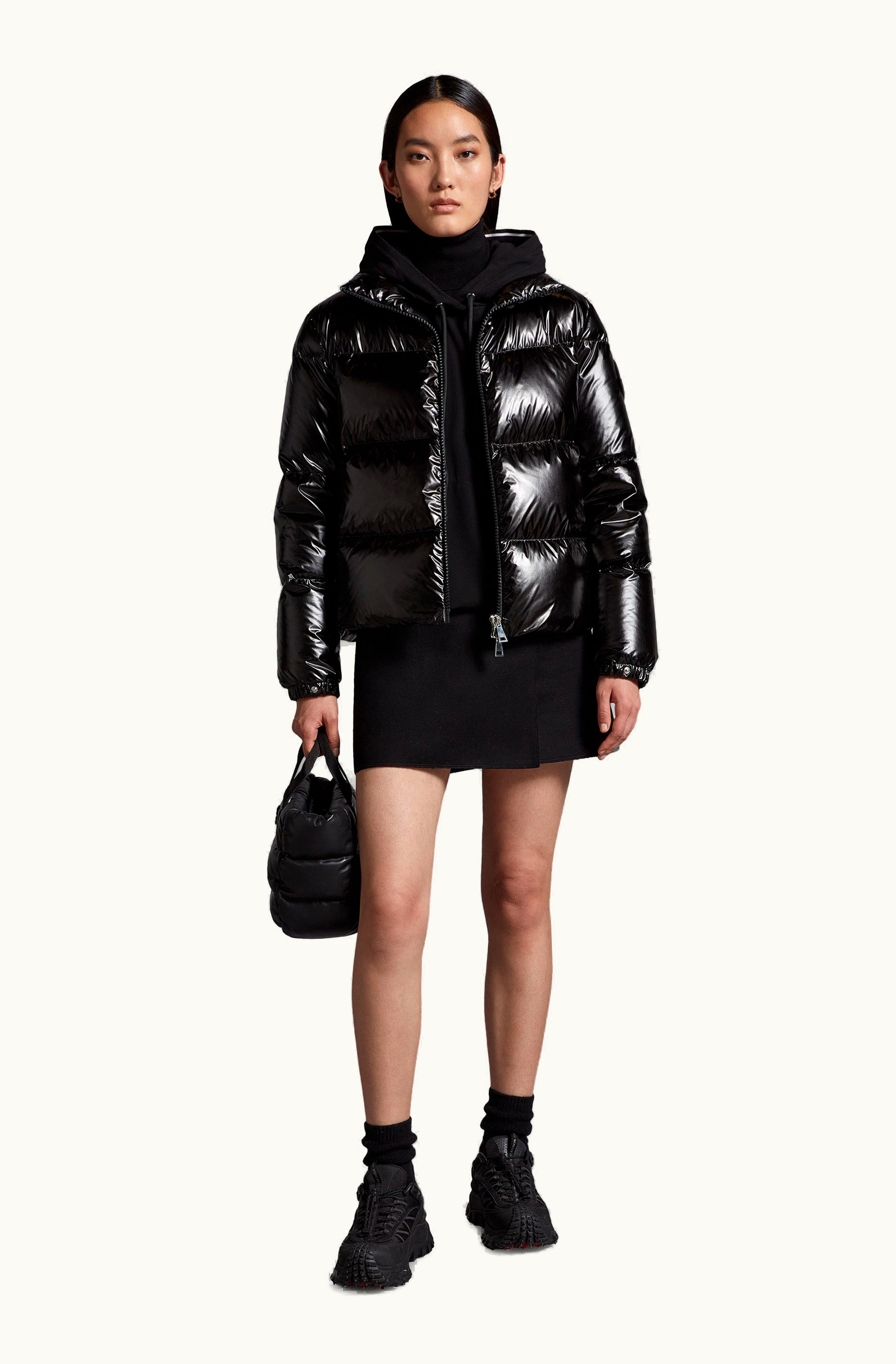 Moncler Moncler Meuse Short Down Jacket Black