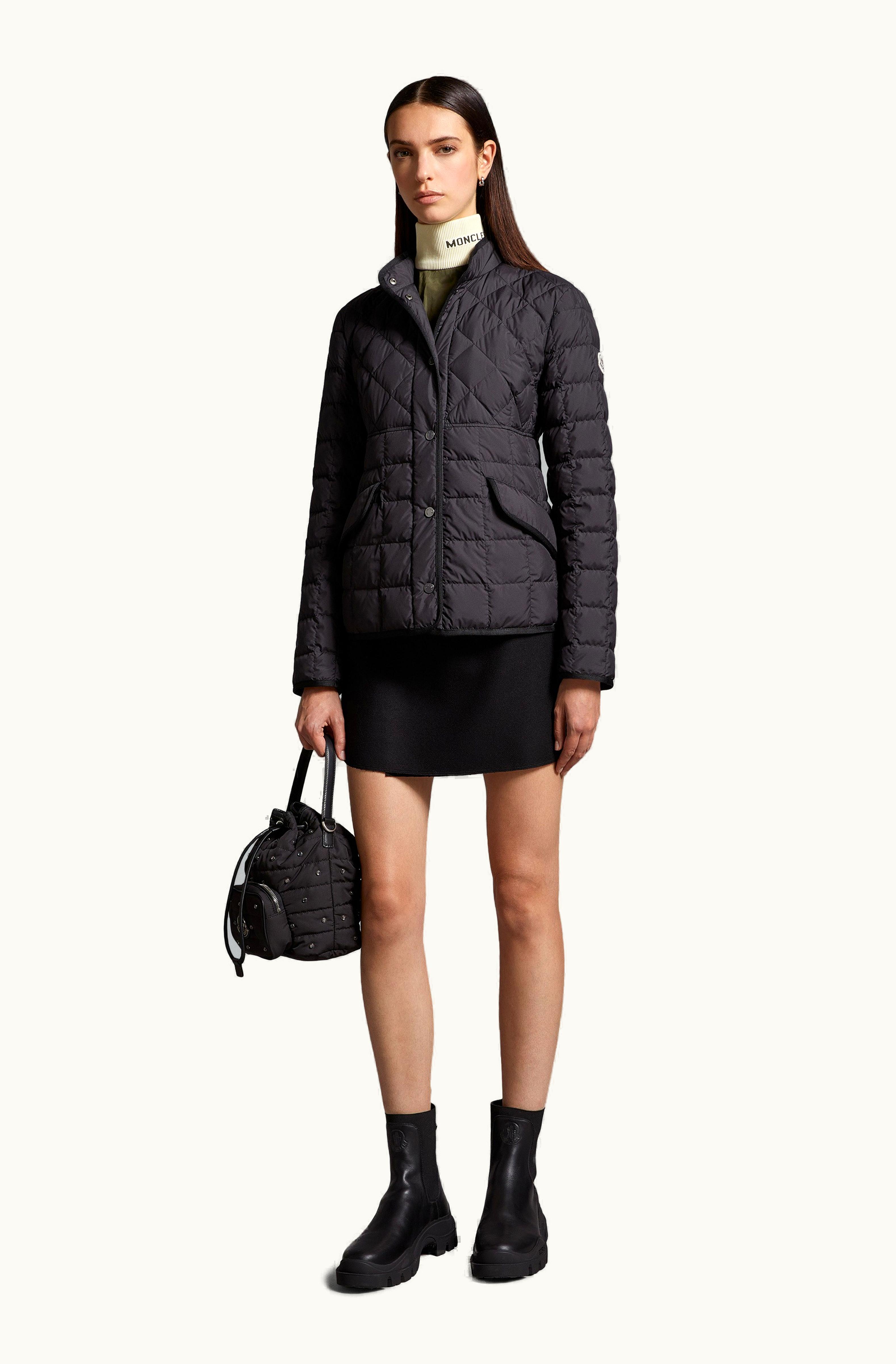 Moncler Moncler Courlis Short Down Jacket Black