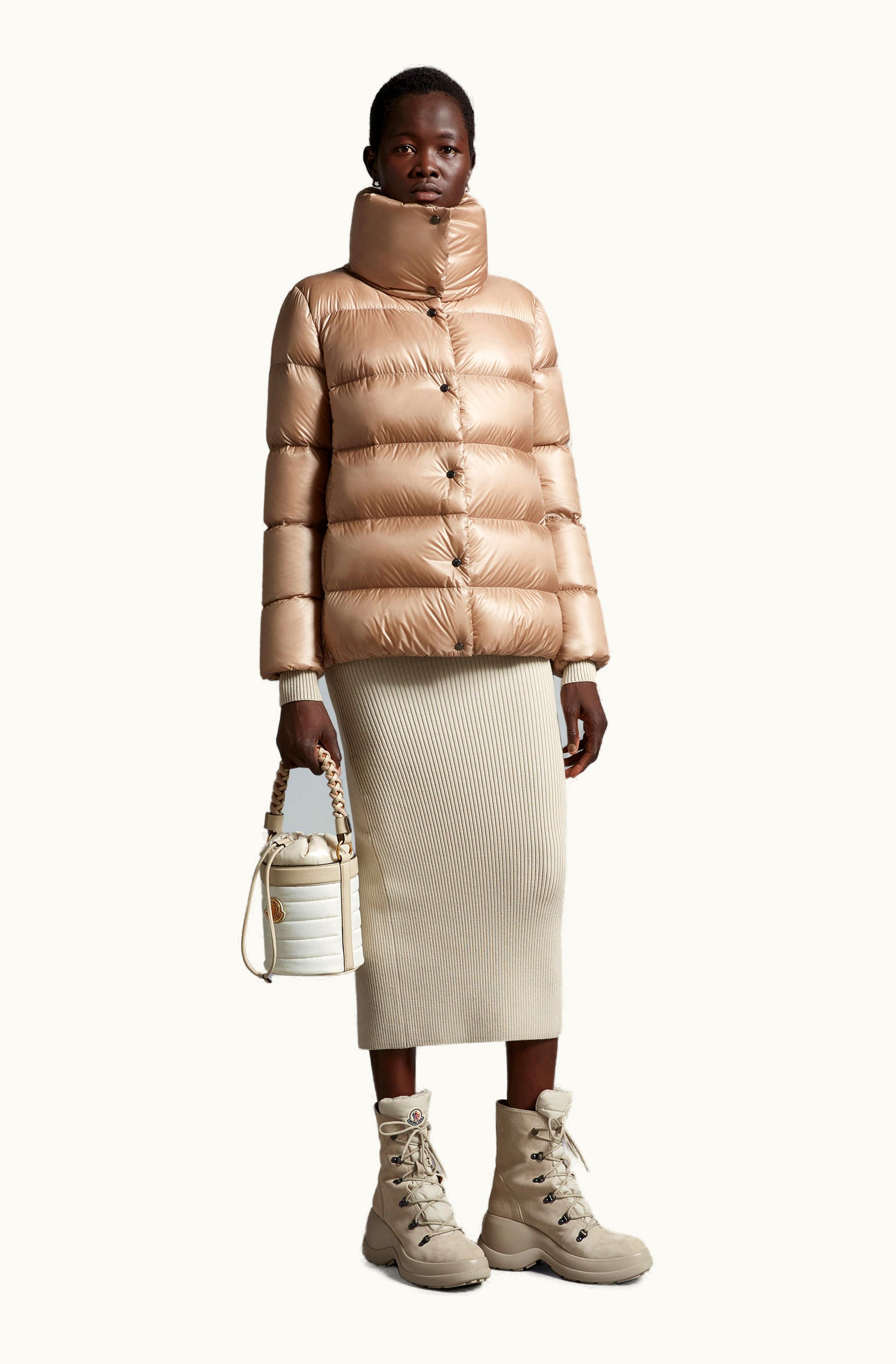 Moncler Moncler Cochevis Short Down Jacket Beige