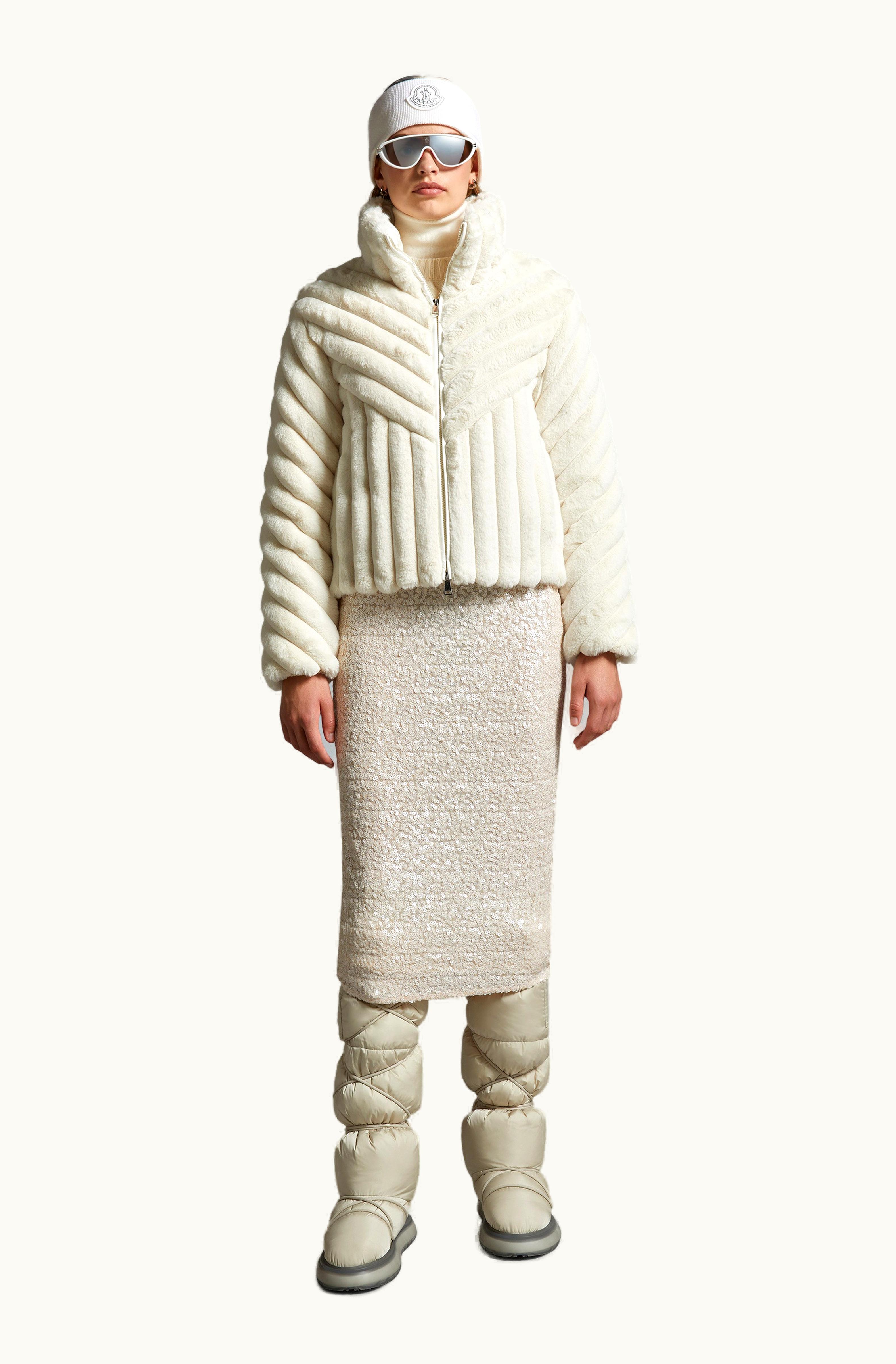 Moncler Moncler Pedrix Short Down Jacket White