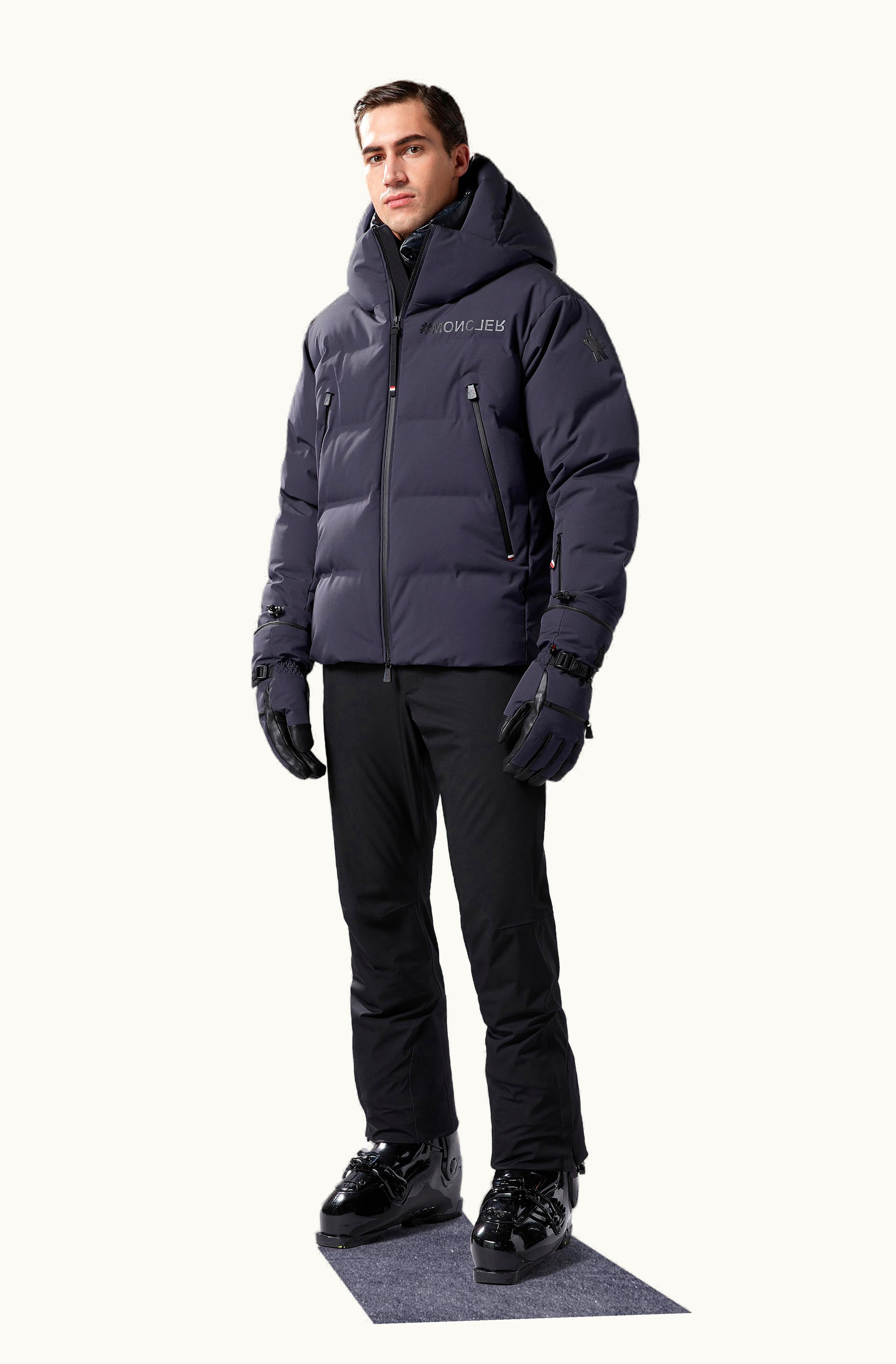 Moncler Moncler Fellberg Short Down Jacket Night Blue