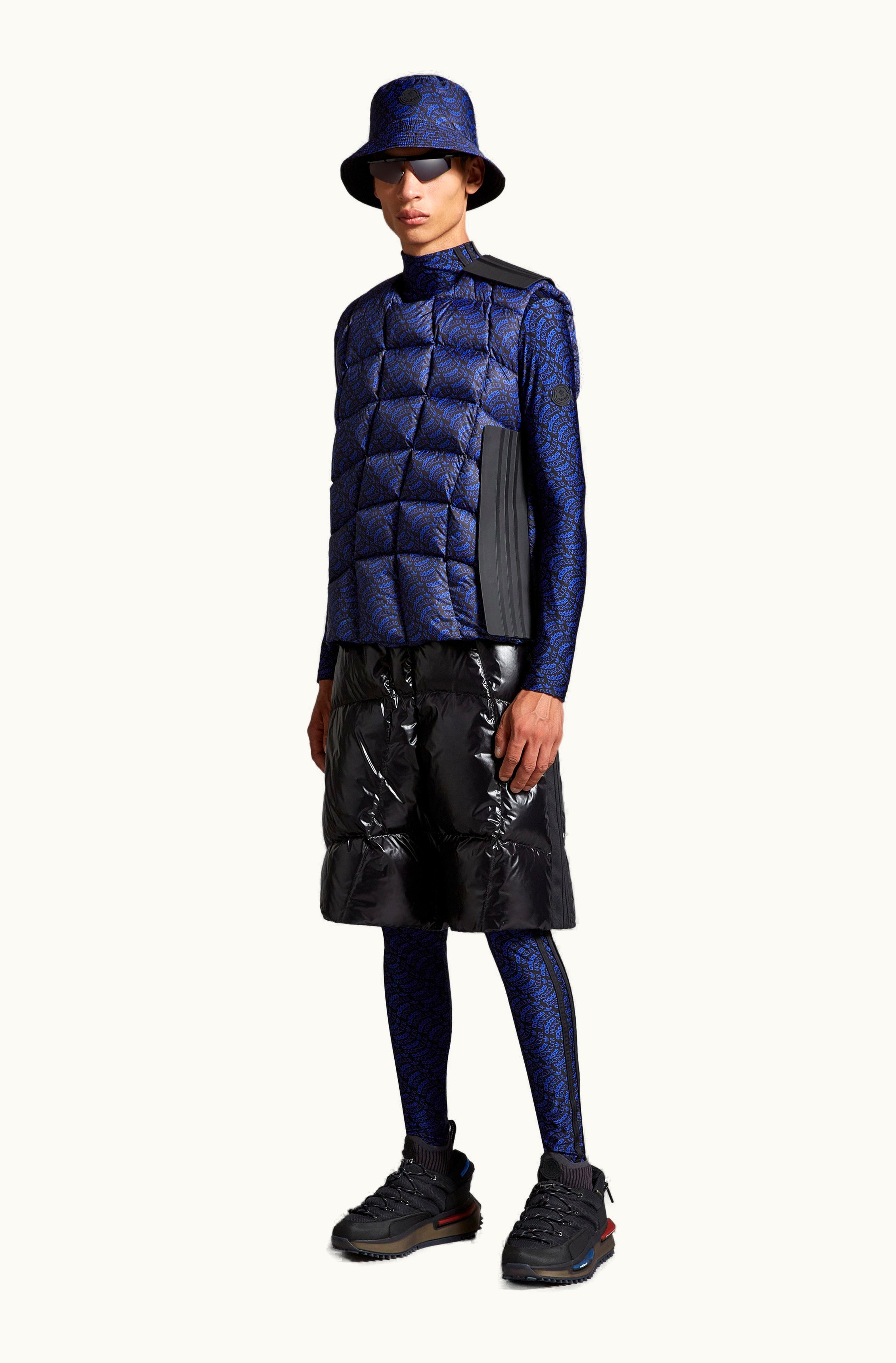 Moncler Moncler Berthod Down Gilet Black & Blue