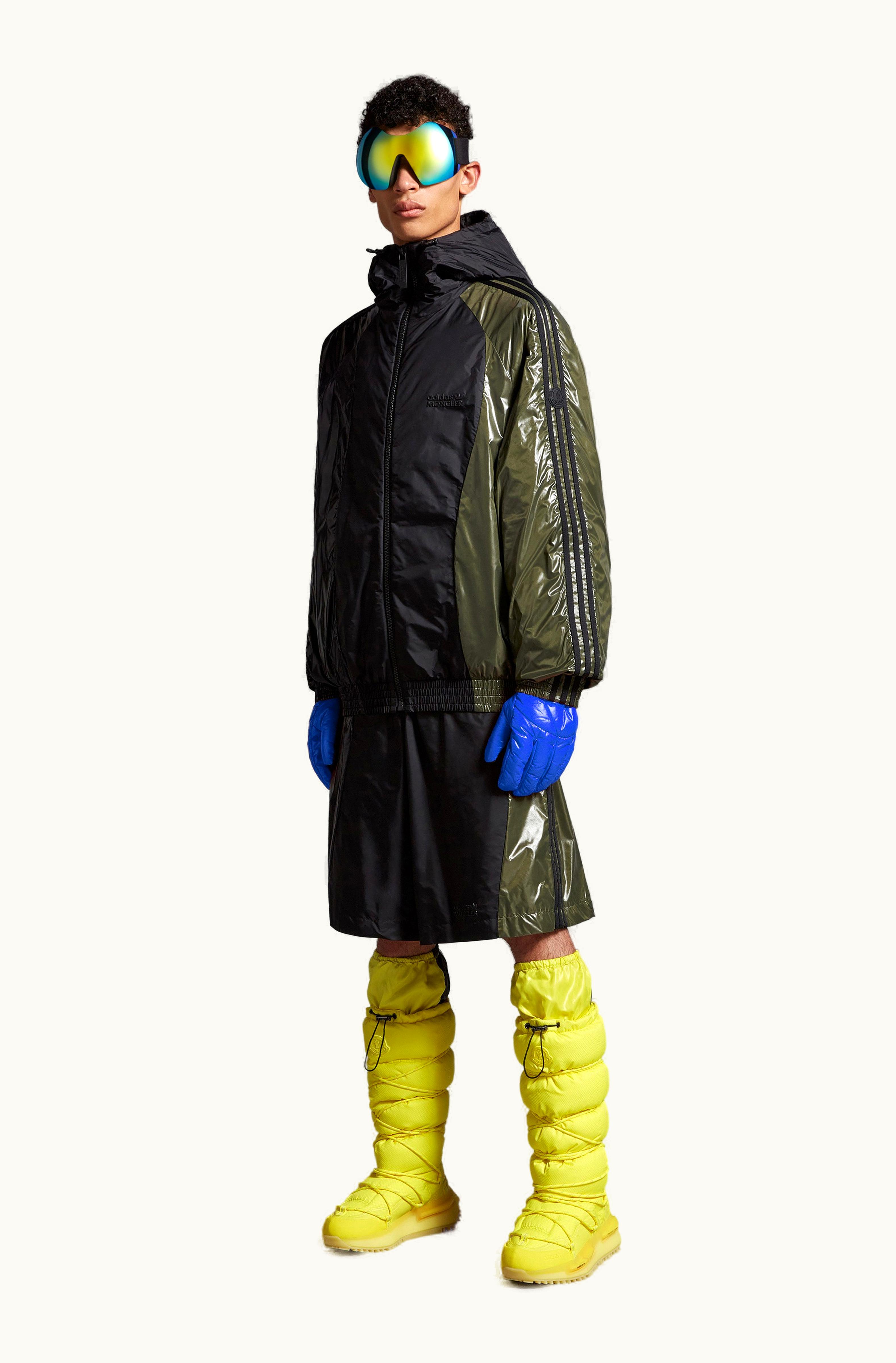Moncler Moncler Balzers Short Down Jacket Black & Green