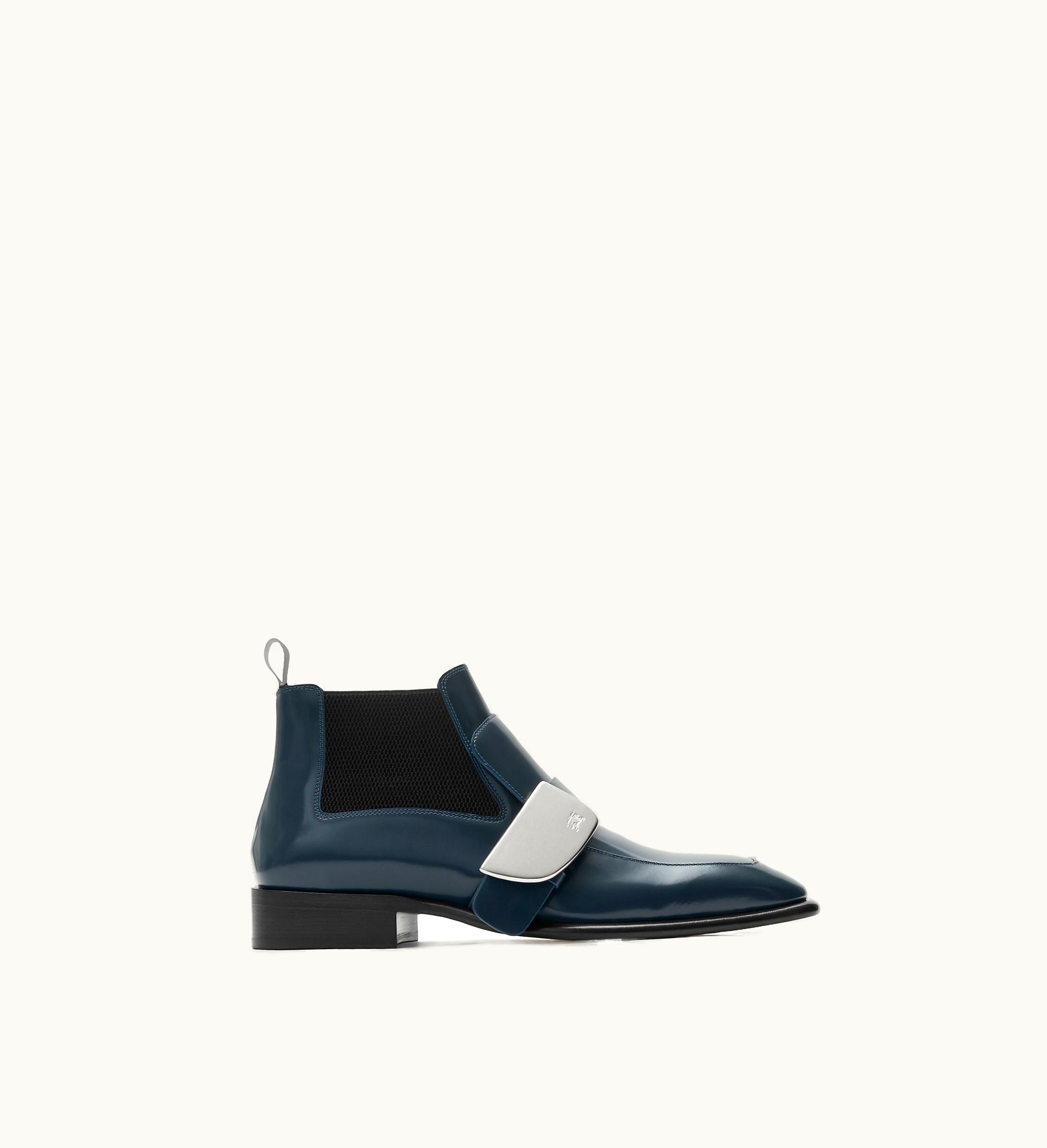 Burberry Burberry Leather Shield Chelsea Boots In Lake