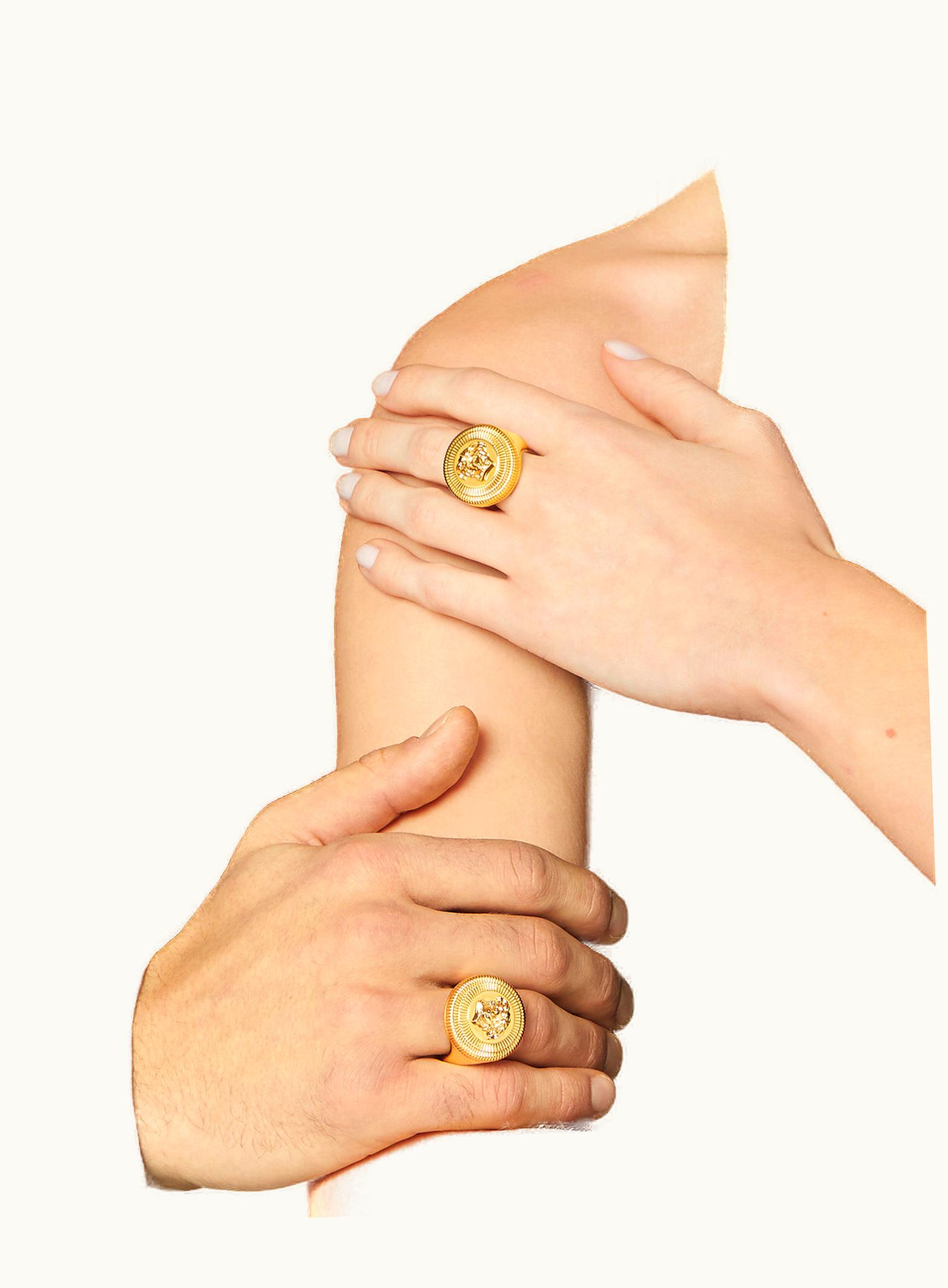 Versace Versace Medusa Biggie Ring Gold 1004594-1A00620_DG5_11_3J000__