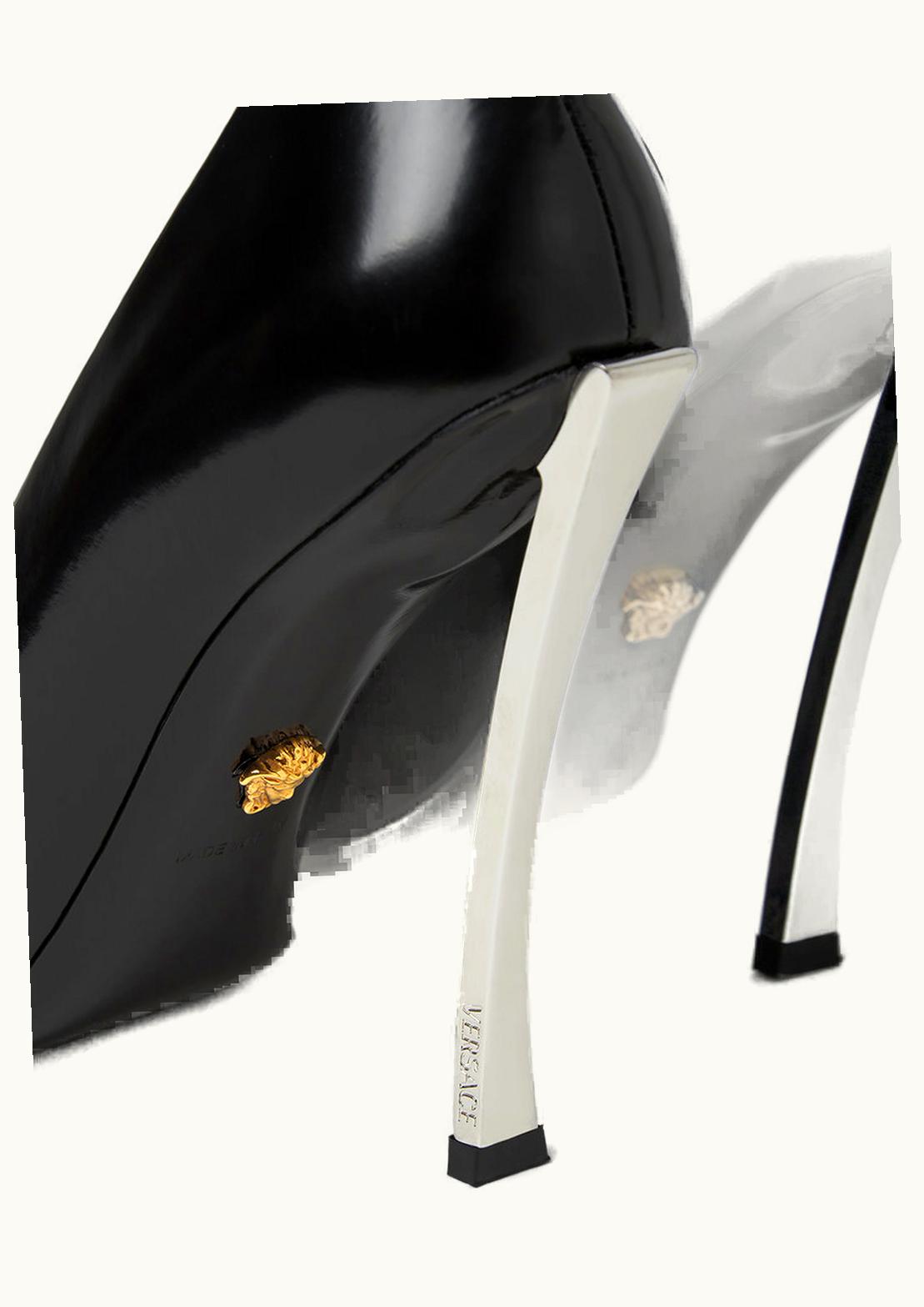 Versace Versace Pin-Point Pumps Black, Silver