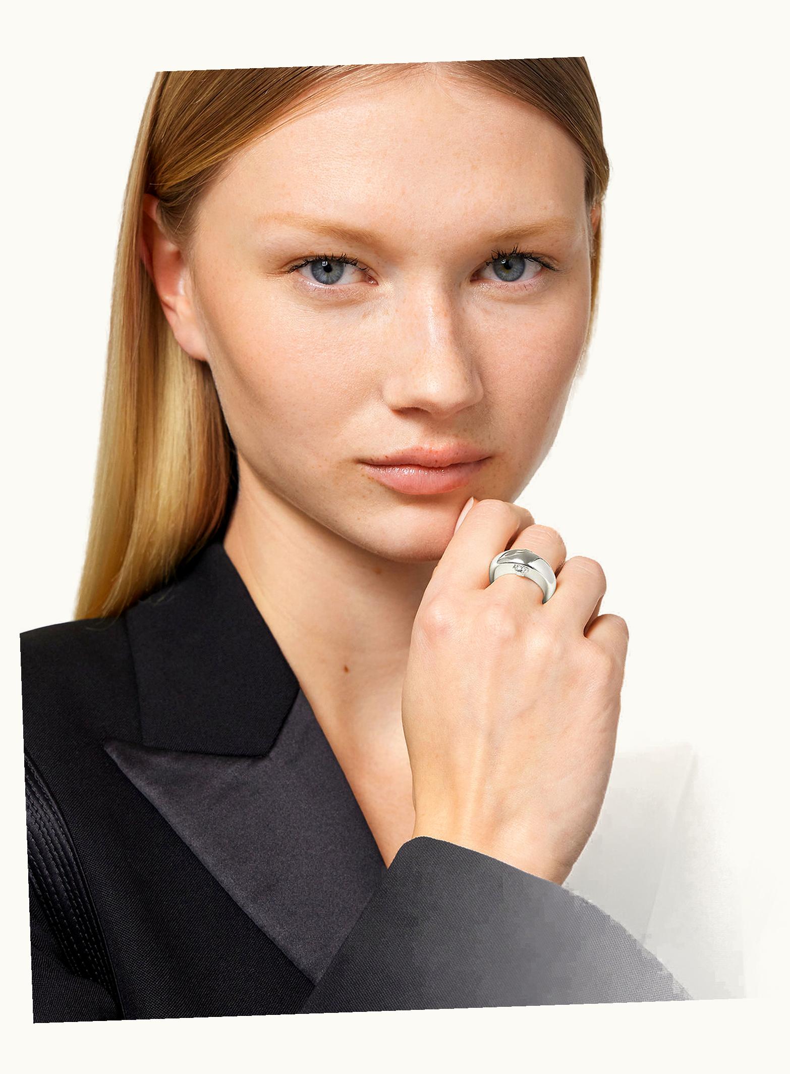 Versace Versace Galaxy Moon Ring Silver