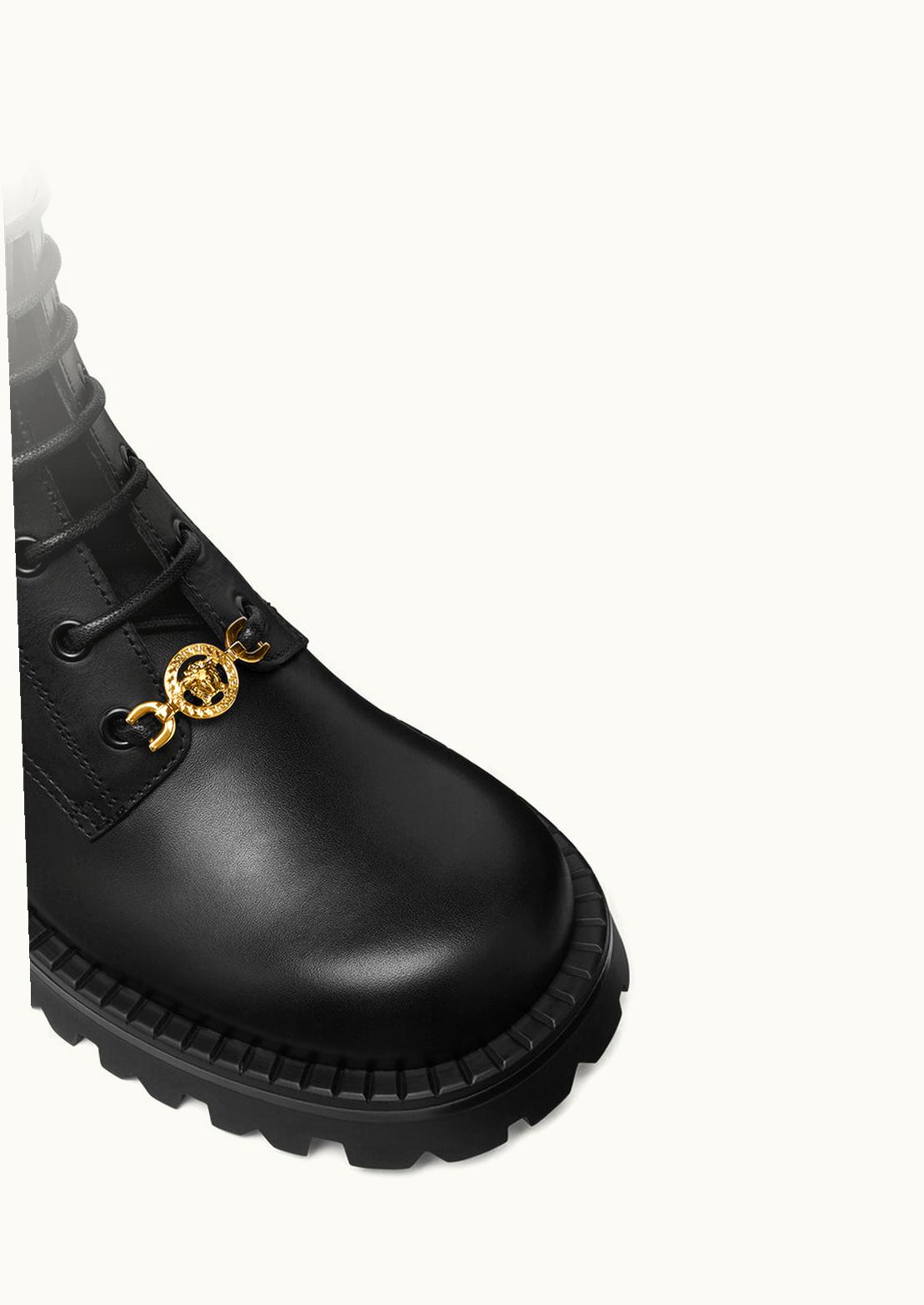 Versace Versace Medusa '95 Lace-Up Boots Black, Gold 1011387-1A02254_DSW_350_1B00V__