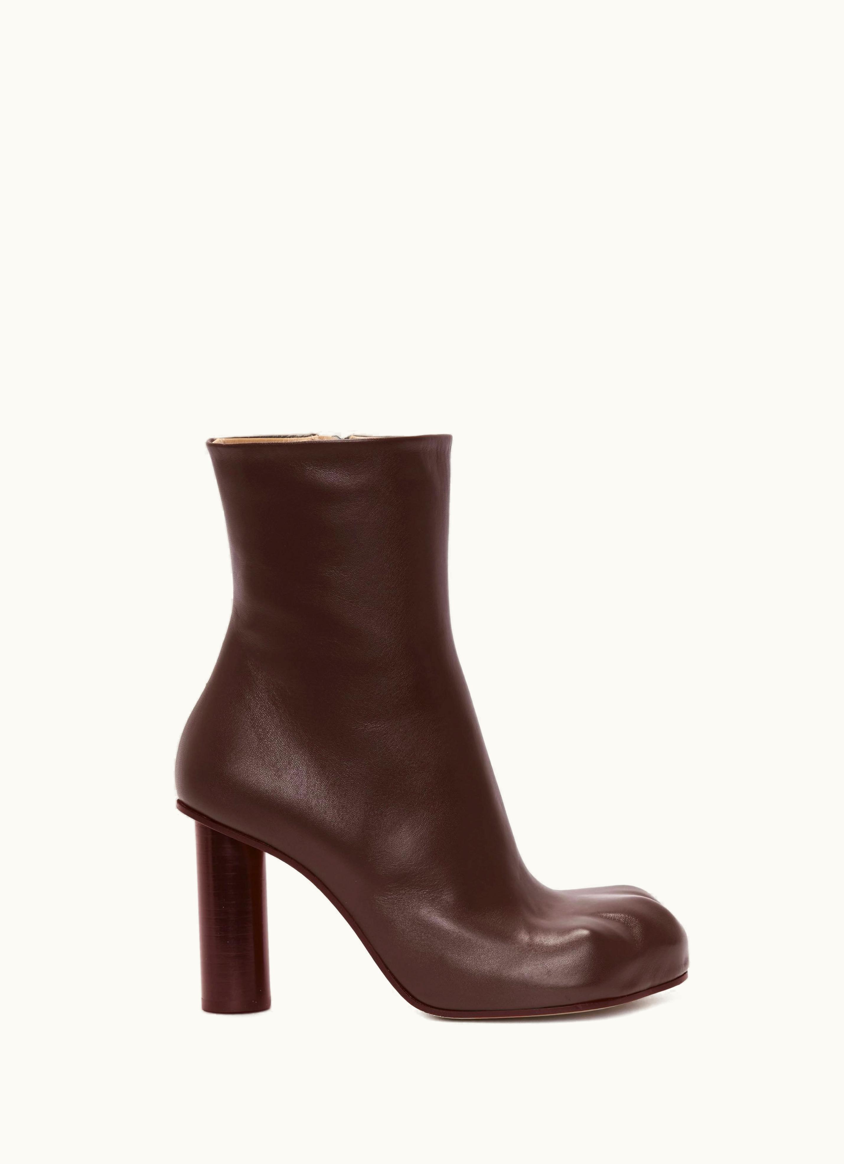 JW Anderson JW Anderson Paw Leather Ankle Boots In Burgundy