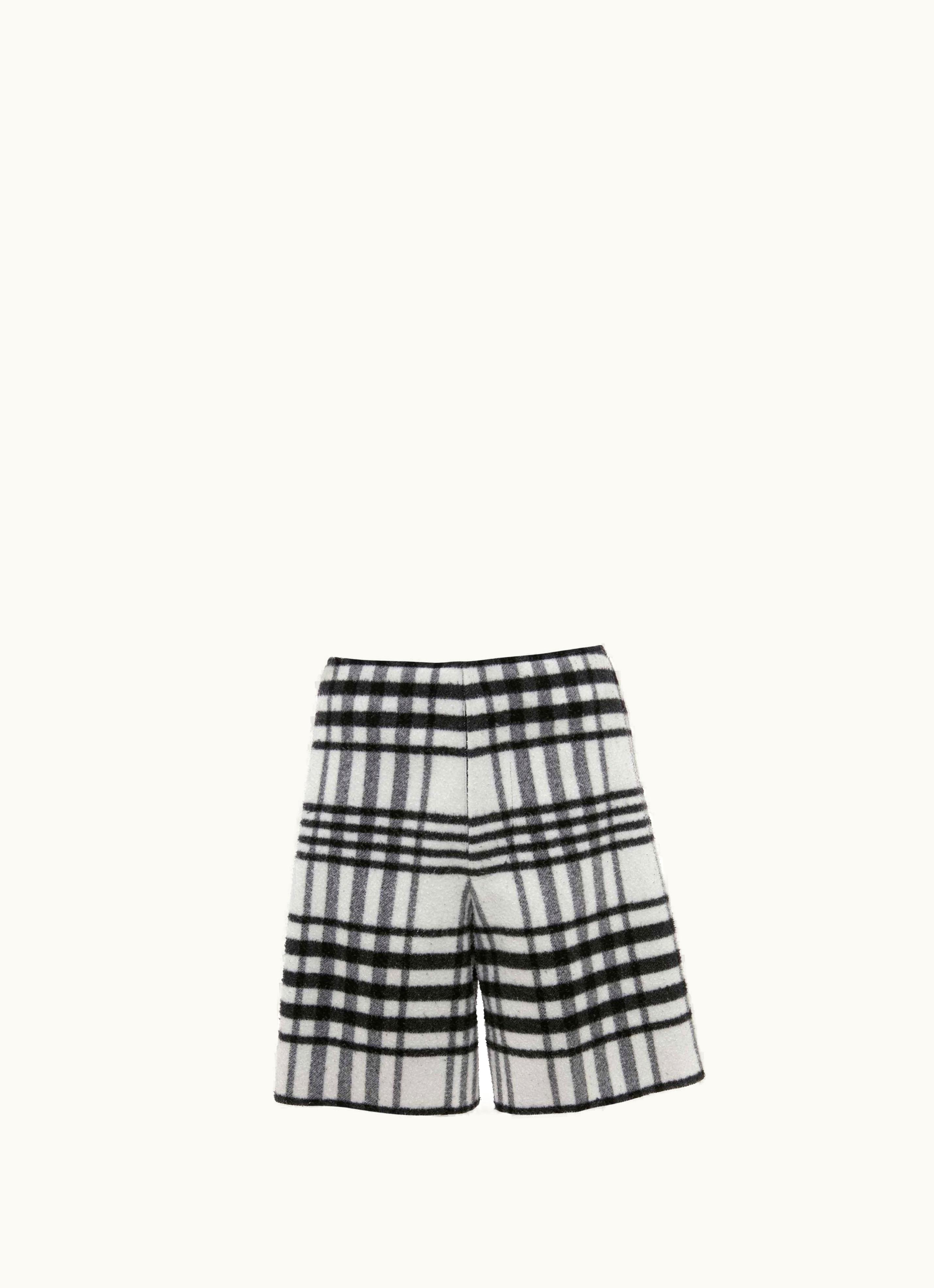 JW Anderson JW Anderson Tartan Check Wide Leg Shorts In White