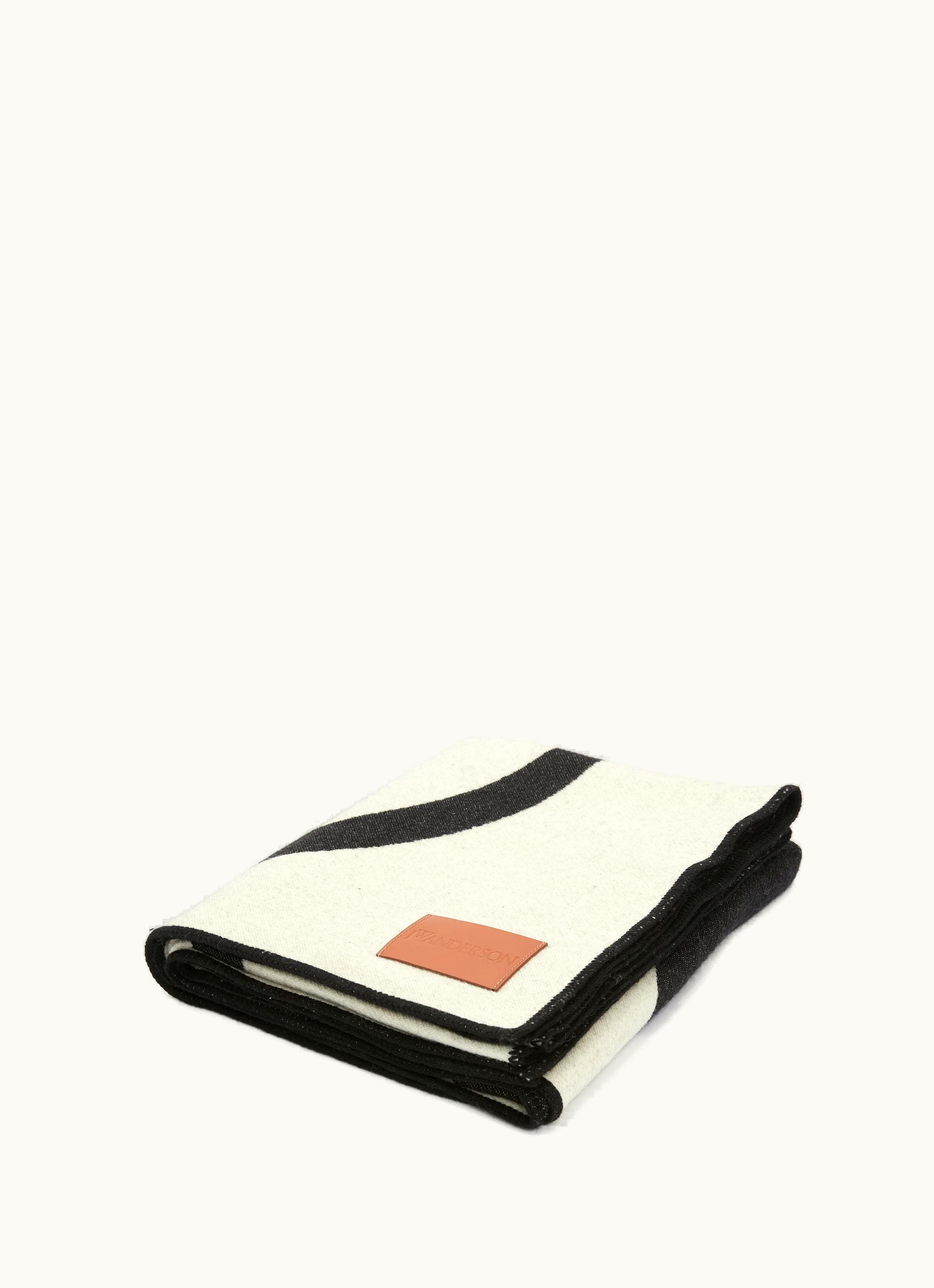 JW Anderson JW Anderson Anchor Logo Blanket In White