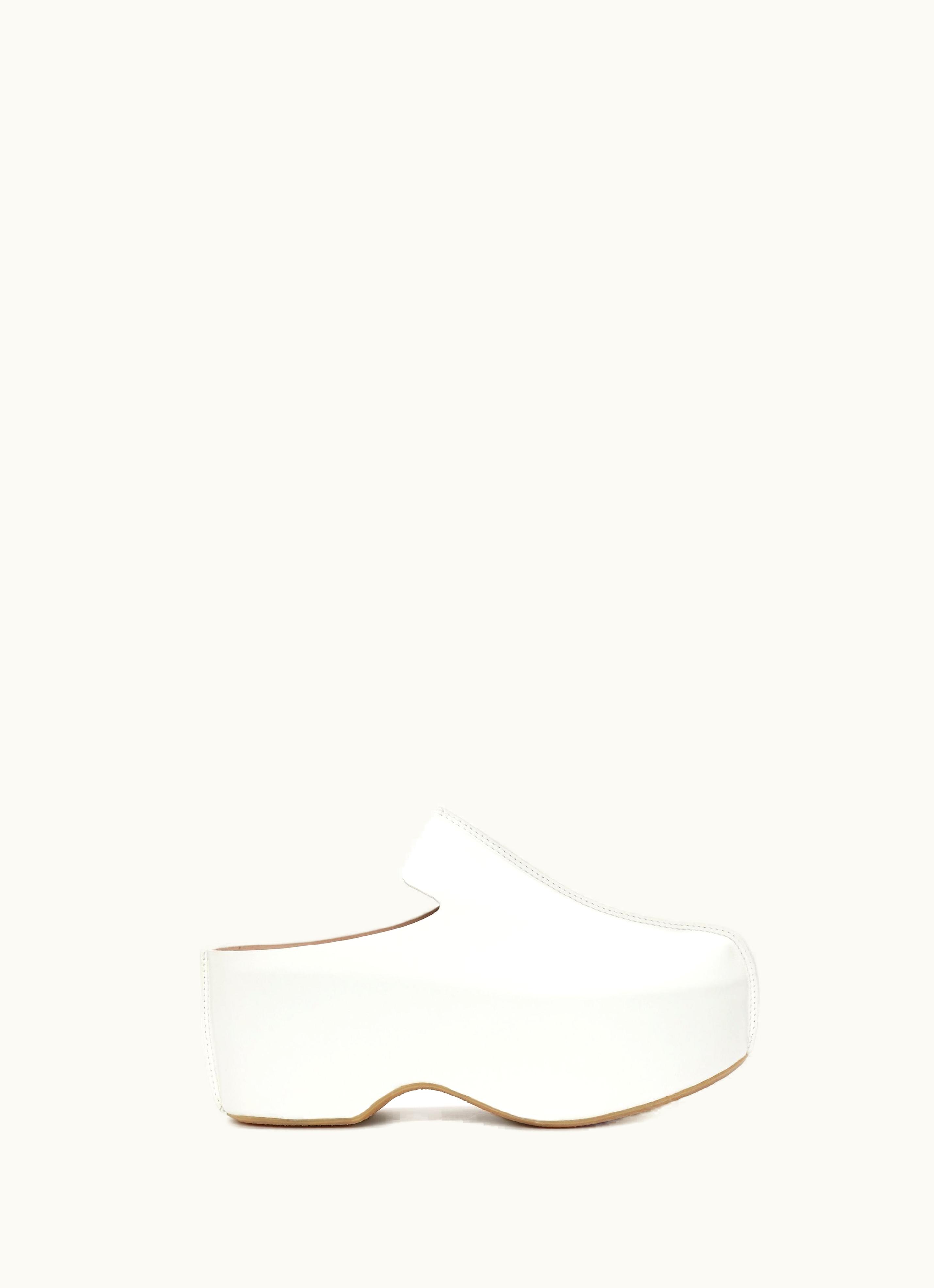 JW Anderson JW Anderson Leather Slip-On Platform Clogs In Off-White