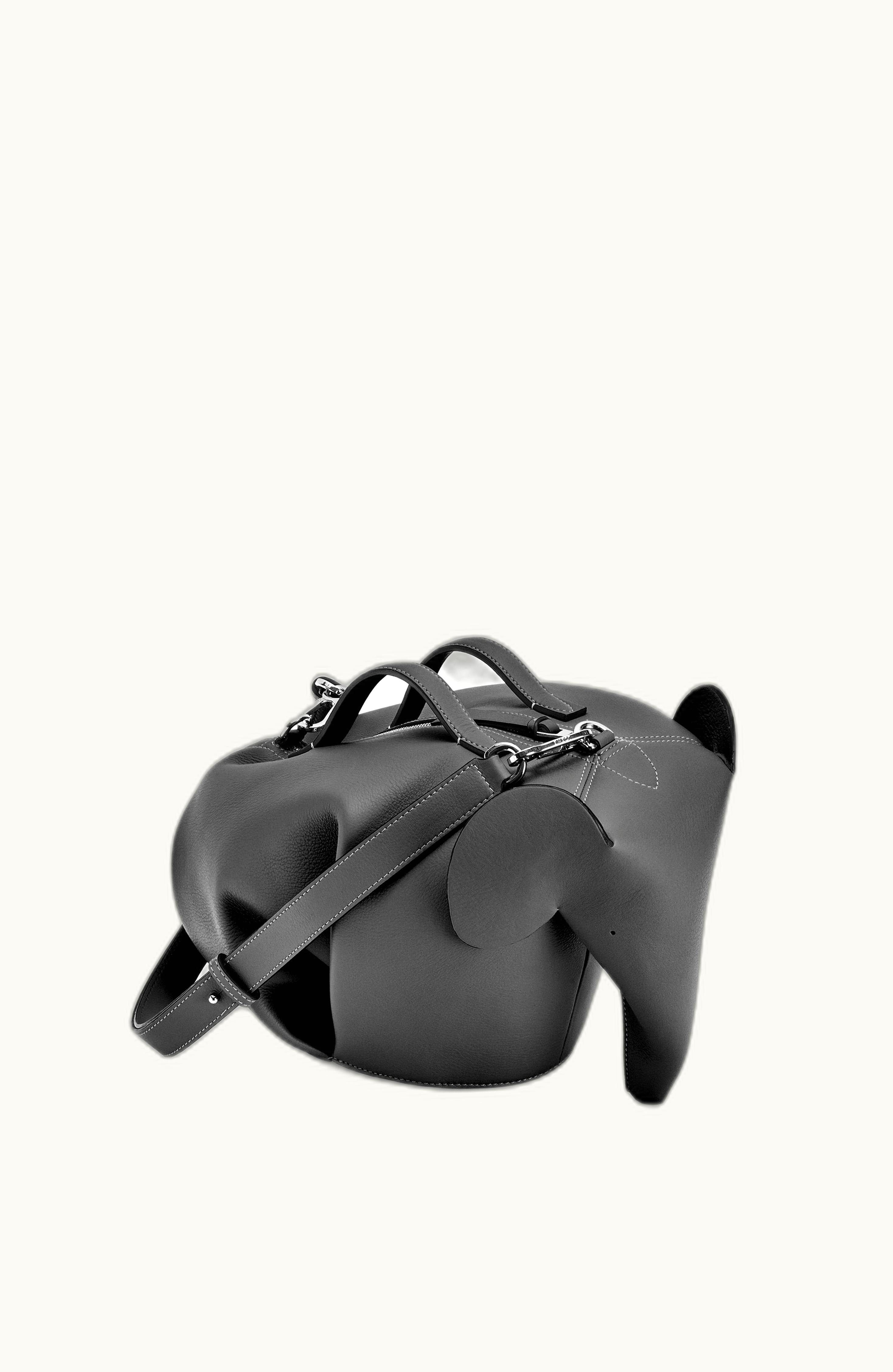 Loewe Loewe Large Elephant Bag In Classic Calfskin Black