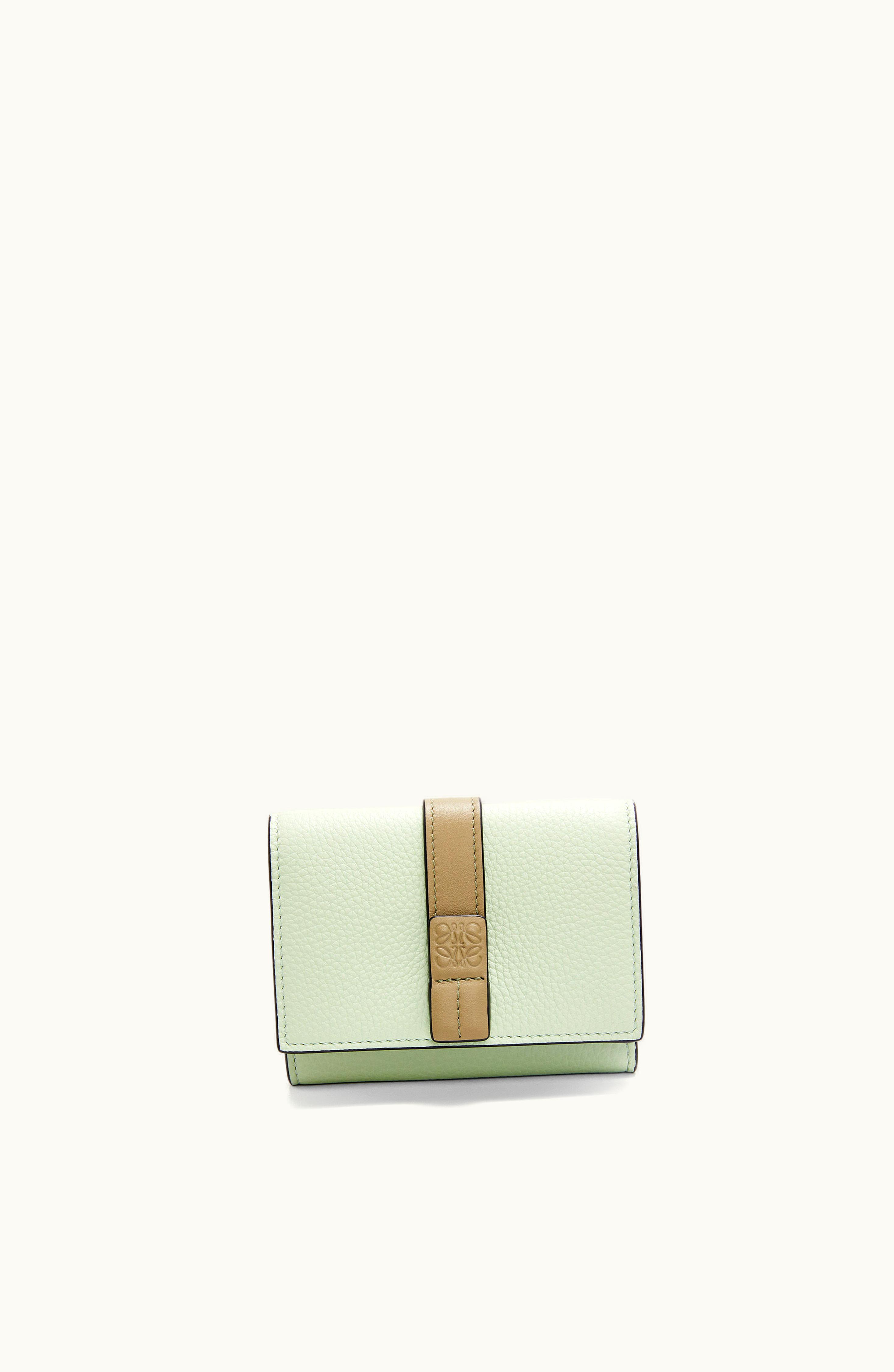Loewe Loewe Trifold Wallet In Soft Grained Calfskin Spring Jade / Clay Green