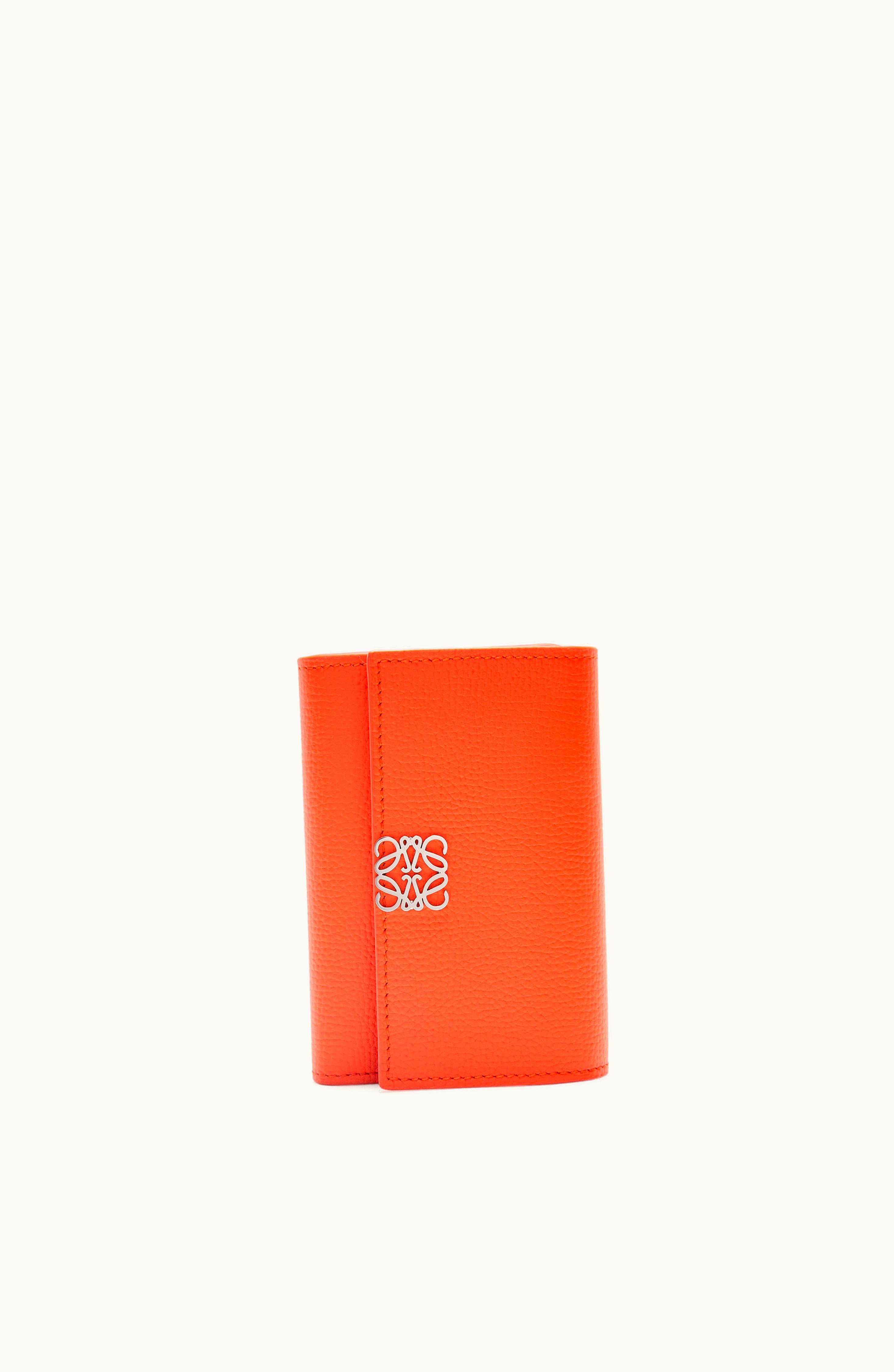 Loewe Loewe Anagram Small Vertical Wallet In Pebble Grain Calfskin Vivid Orange