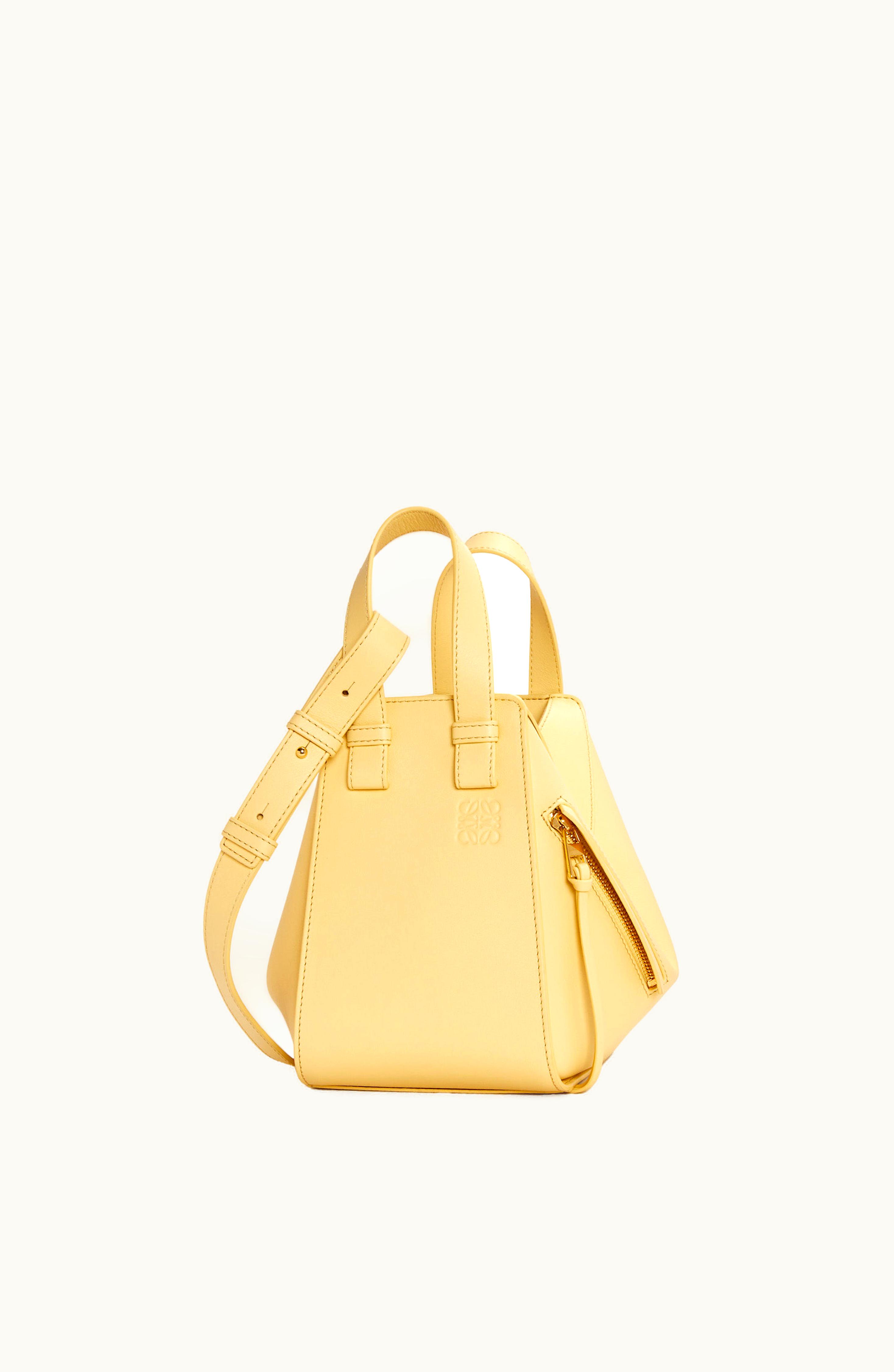 Loewe Loewe Compact Hammock Bag In Classic Calfskin Vanilla