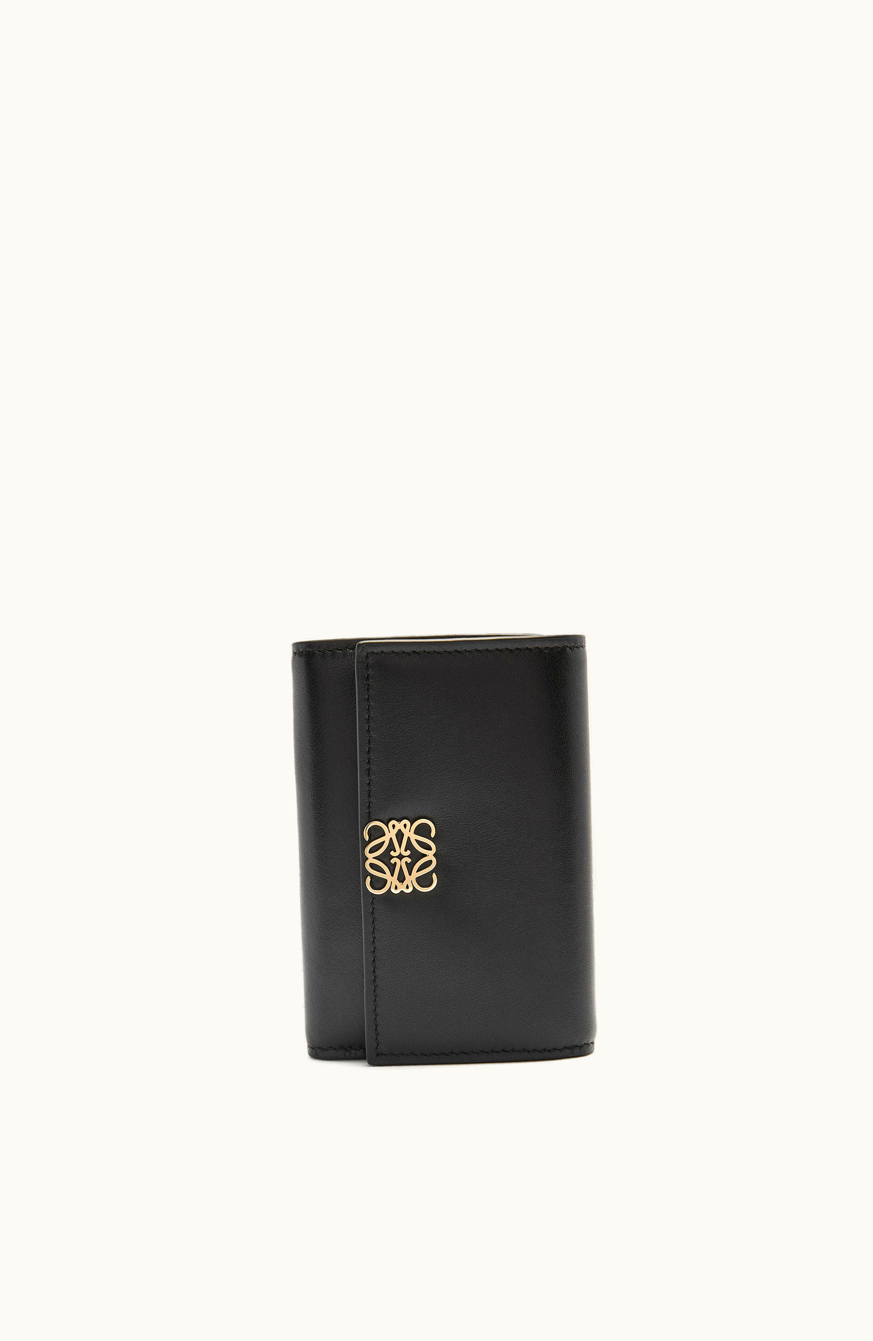 Loewe Loewe Puffer Anagram Small Vertical Wallet In Shiny Nappa Calfskin Black