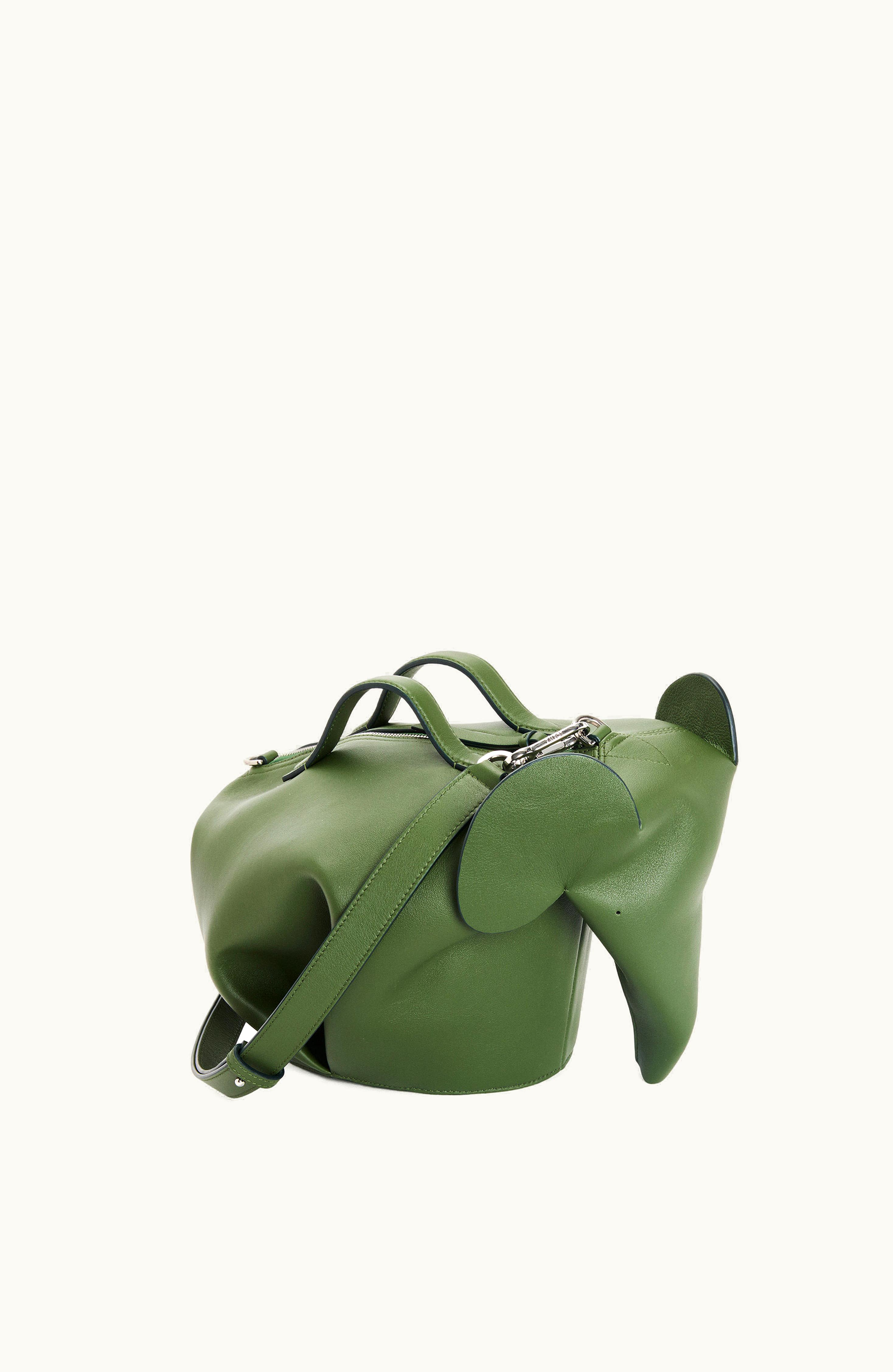 Loewe Loewe Large Elephant Bag In Classic Calfskin Hunter Green