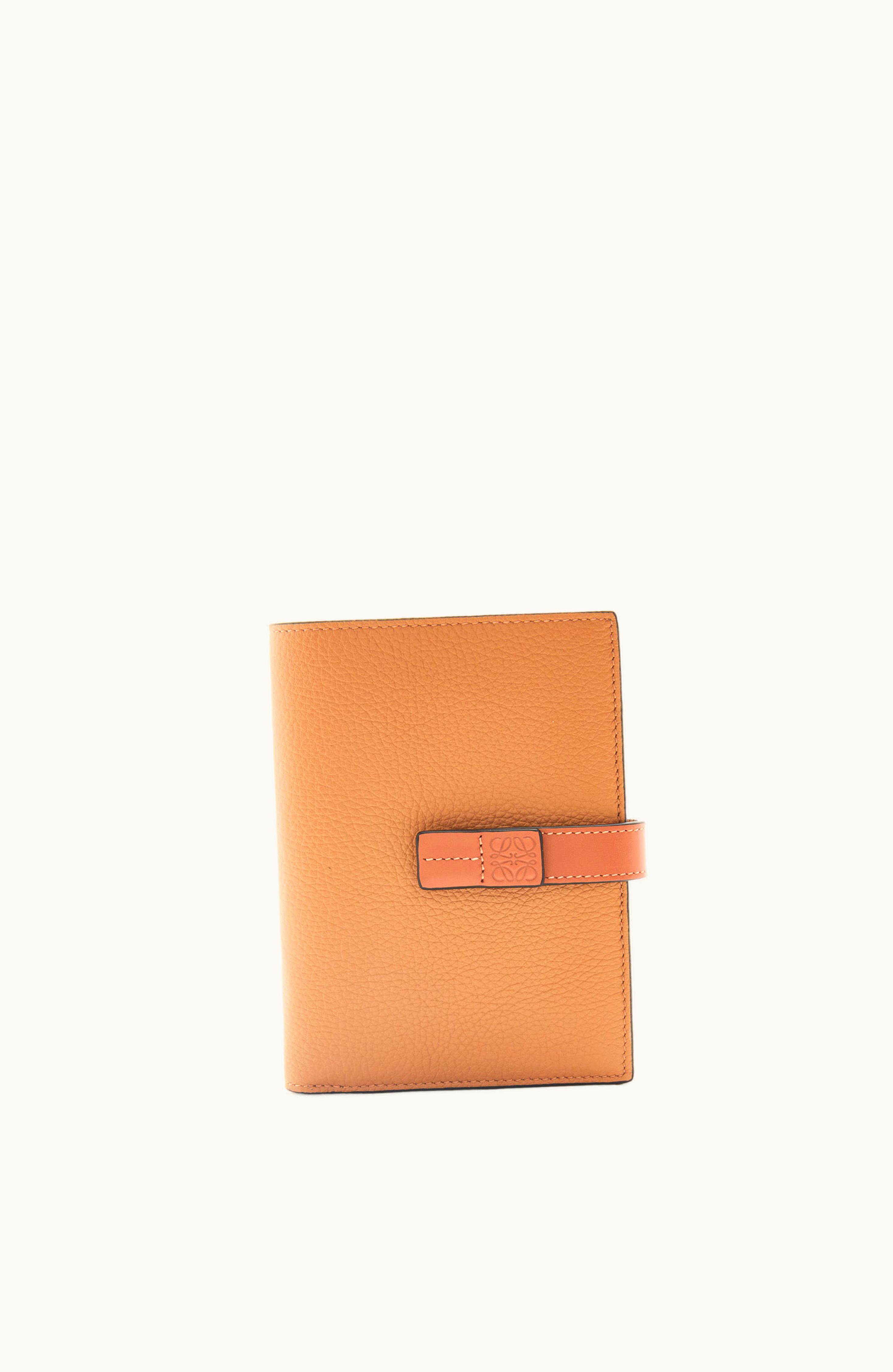 Loewe Loewe Medium Vertical Wallet In Soft Grained Calfskin Toffee / Tan