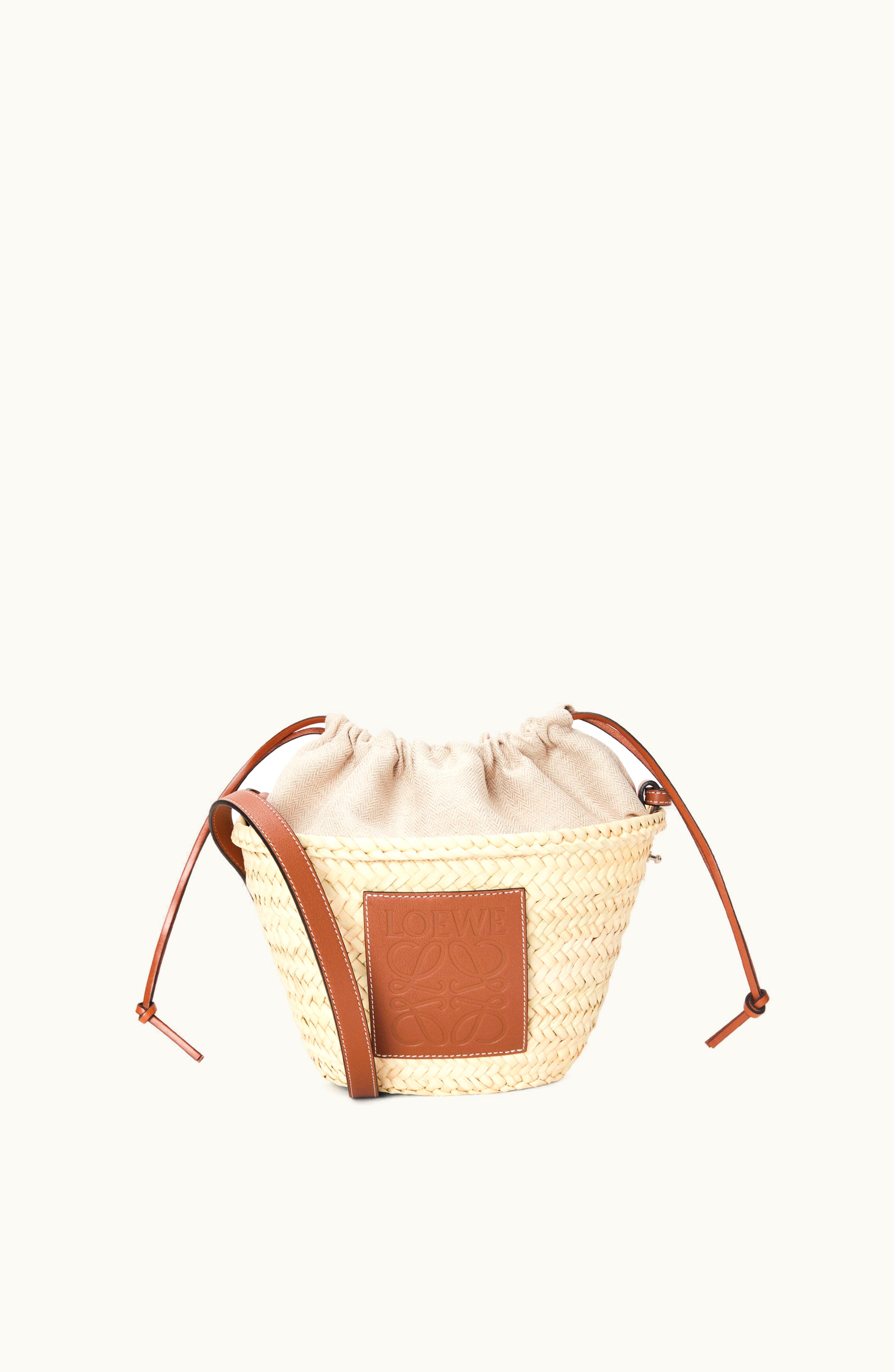 Loewe Loewe Drawstring Bucket Bag In Palm Leaf And Calfskin Natural / Tan