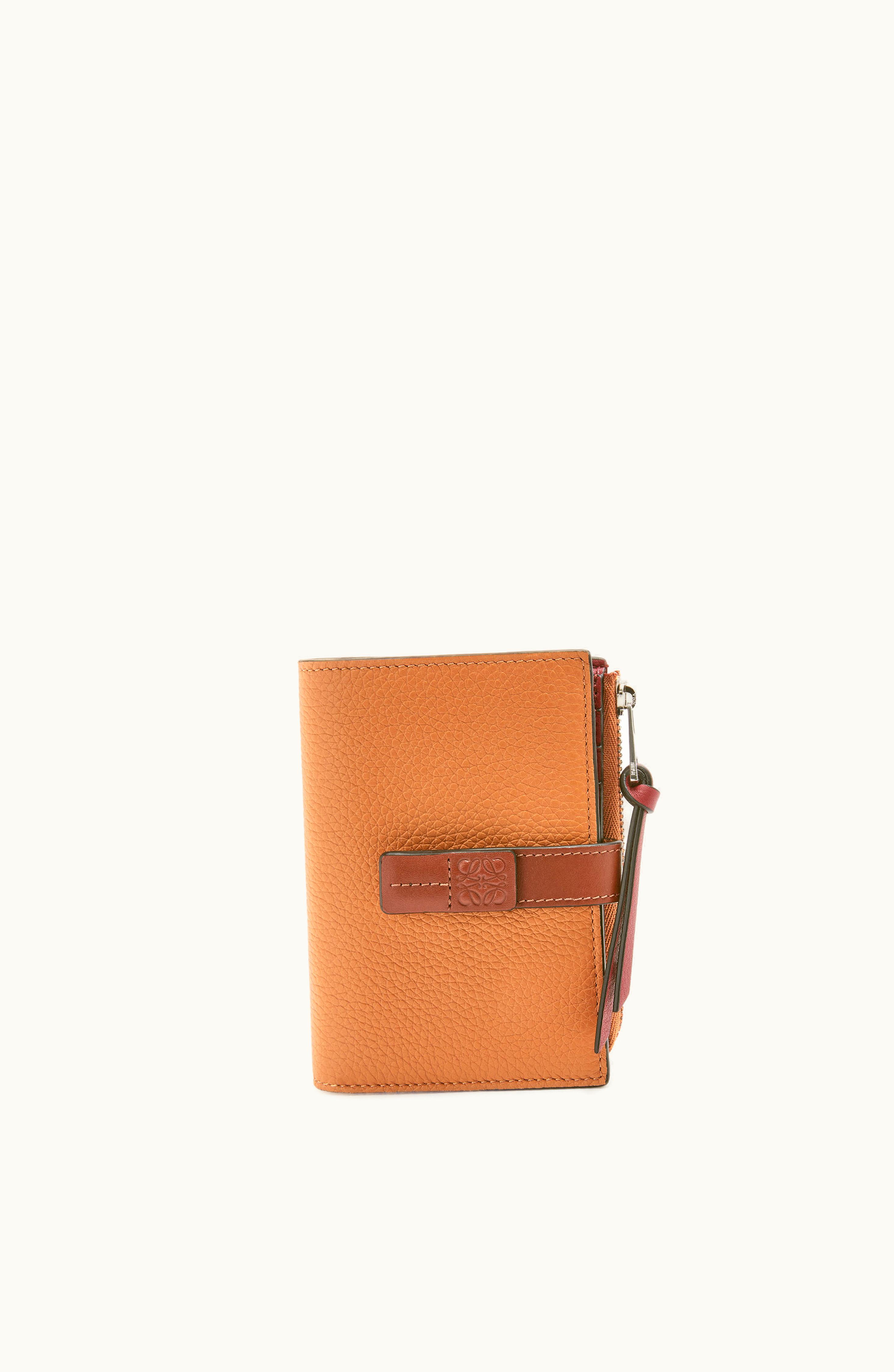 Loewe Loewe Slim Zip Bifold Wallet In Soft Grained Calfskin Light Caramel / Pecan