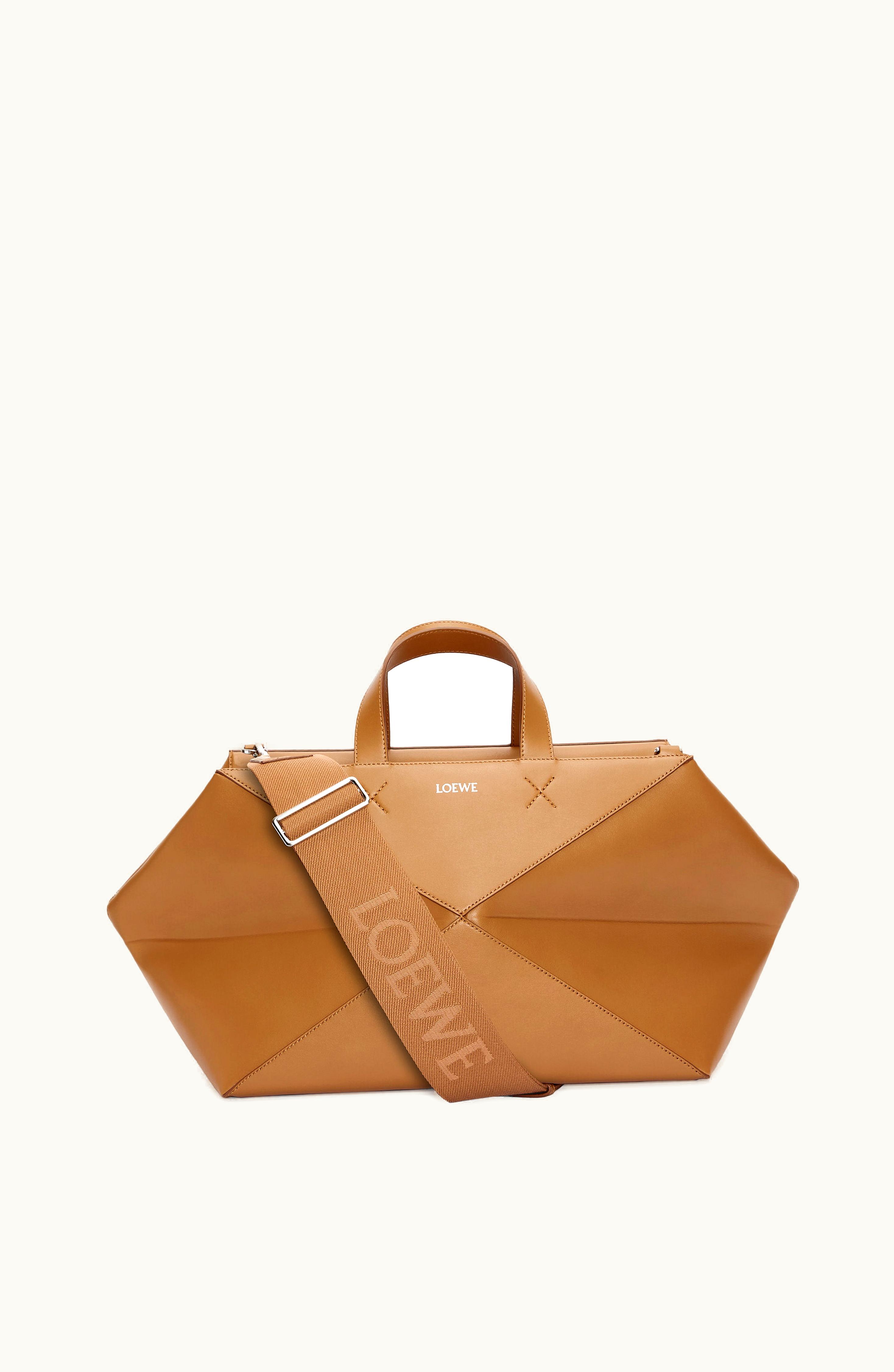 Loewe Loewe Puzzle Fold Duffle In Shiny Calfskin Oak