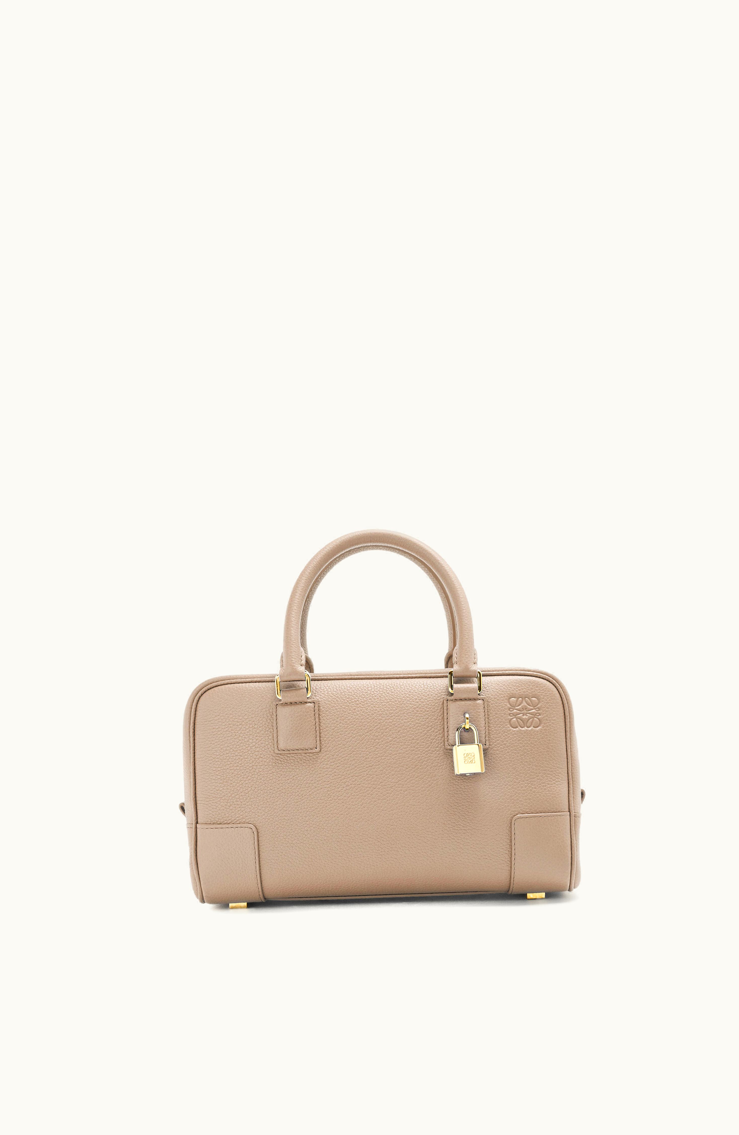 Loewe Loewe Amazona 23 Bag In Soft Grained Calfskin Sand