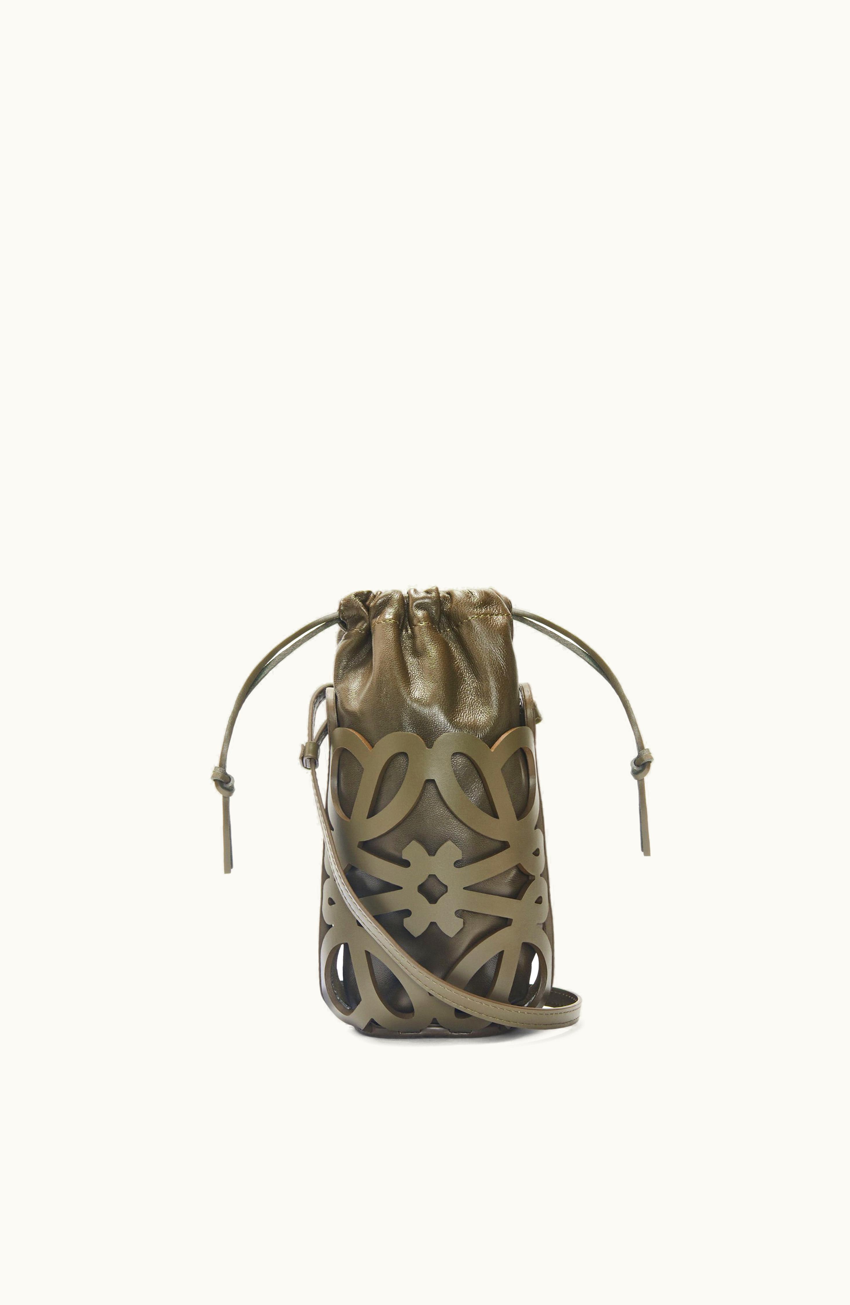 Loewe Loewe Anagram cut-out Pocket In Classic Calfskin And Nappa Tea Dust Glaze