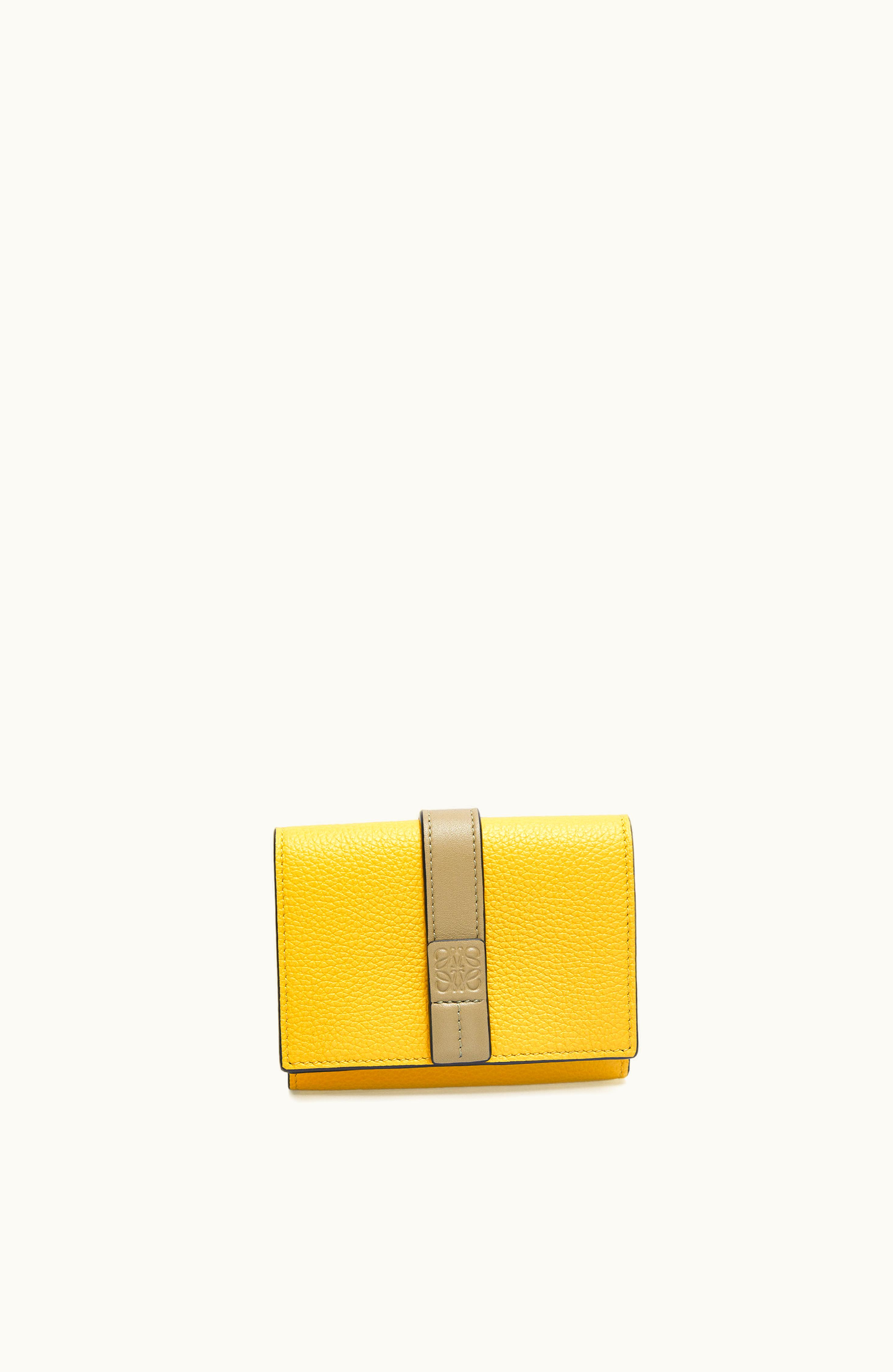 Loewe Loewe Trifold Wallet In Soft Grained Calfskin Yellow / Clay Green
