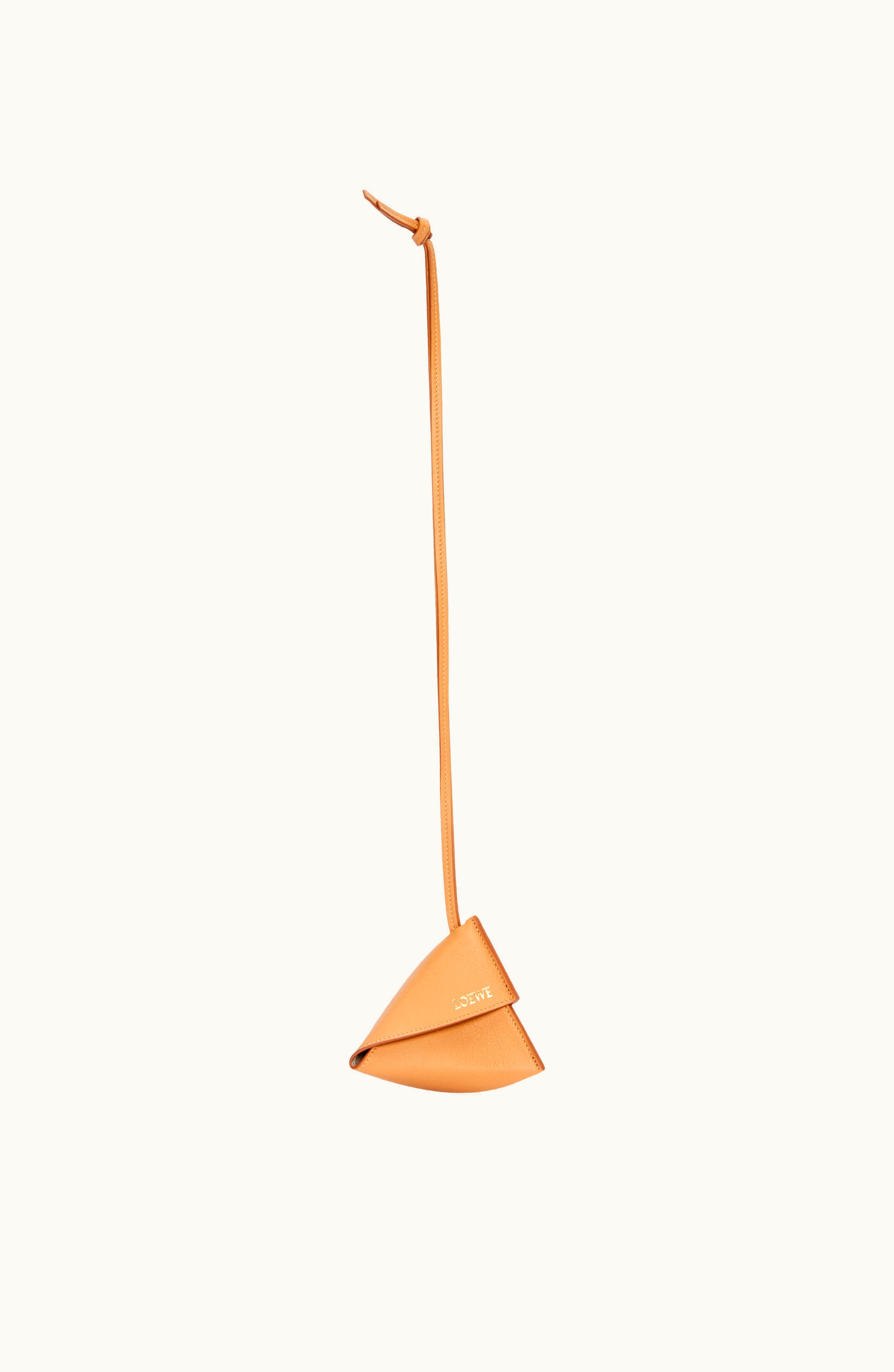 Loewe Loewe Puzzle Fold Charm In Classic Calfskin Warm Desert