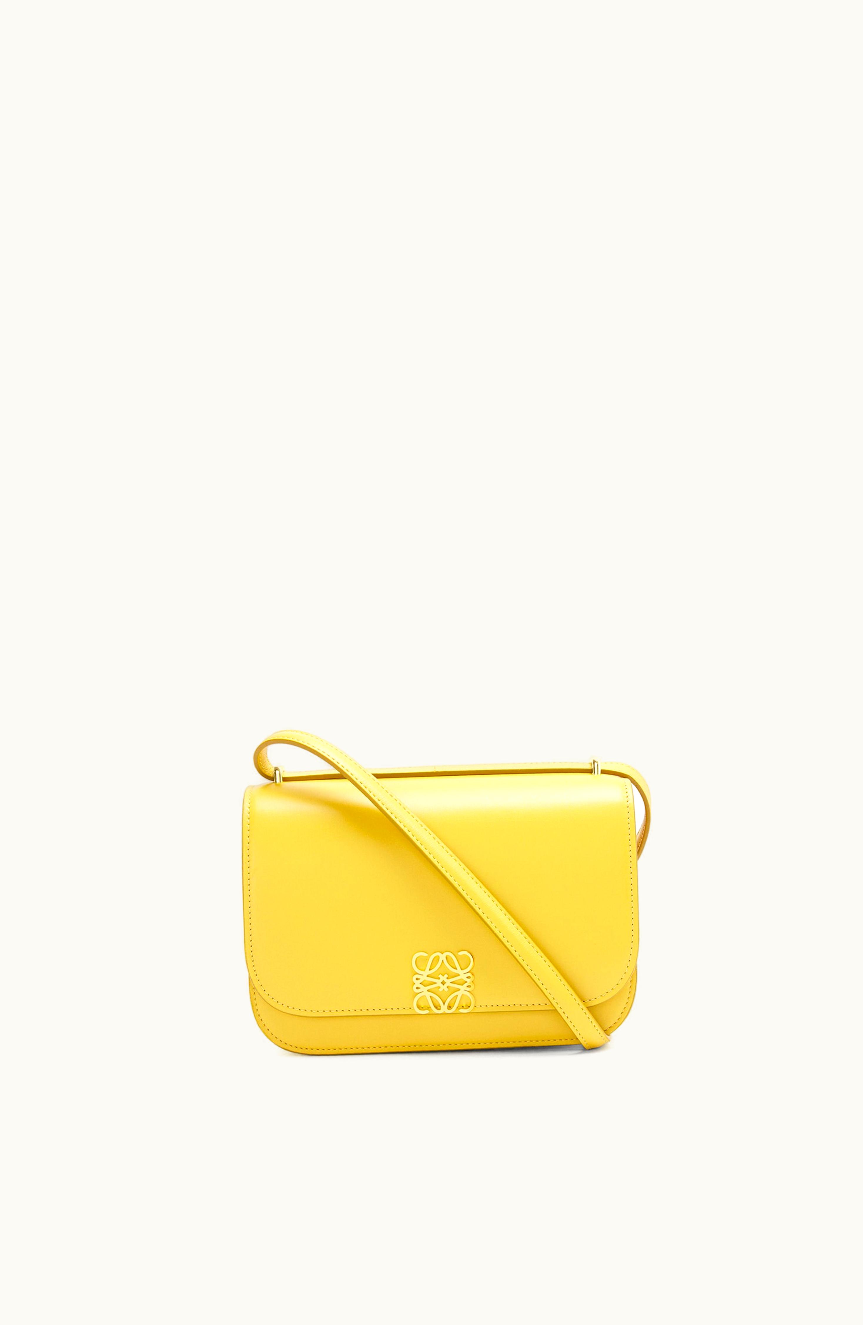 Loewe Loewe Small Goya Bag In Silk Calfskin Yellow