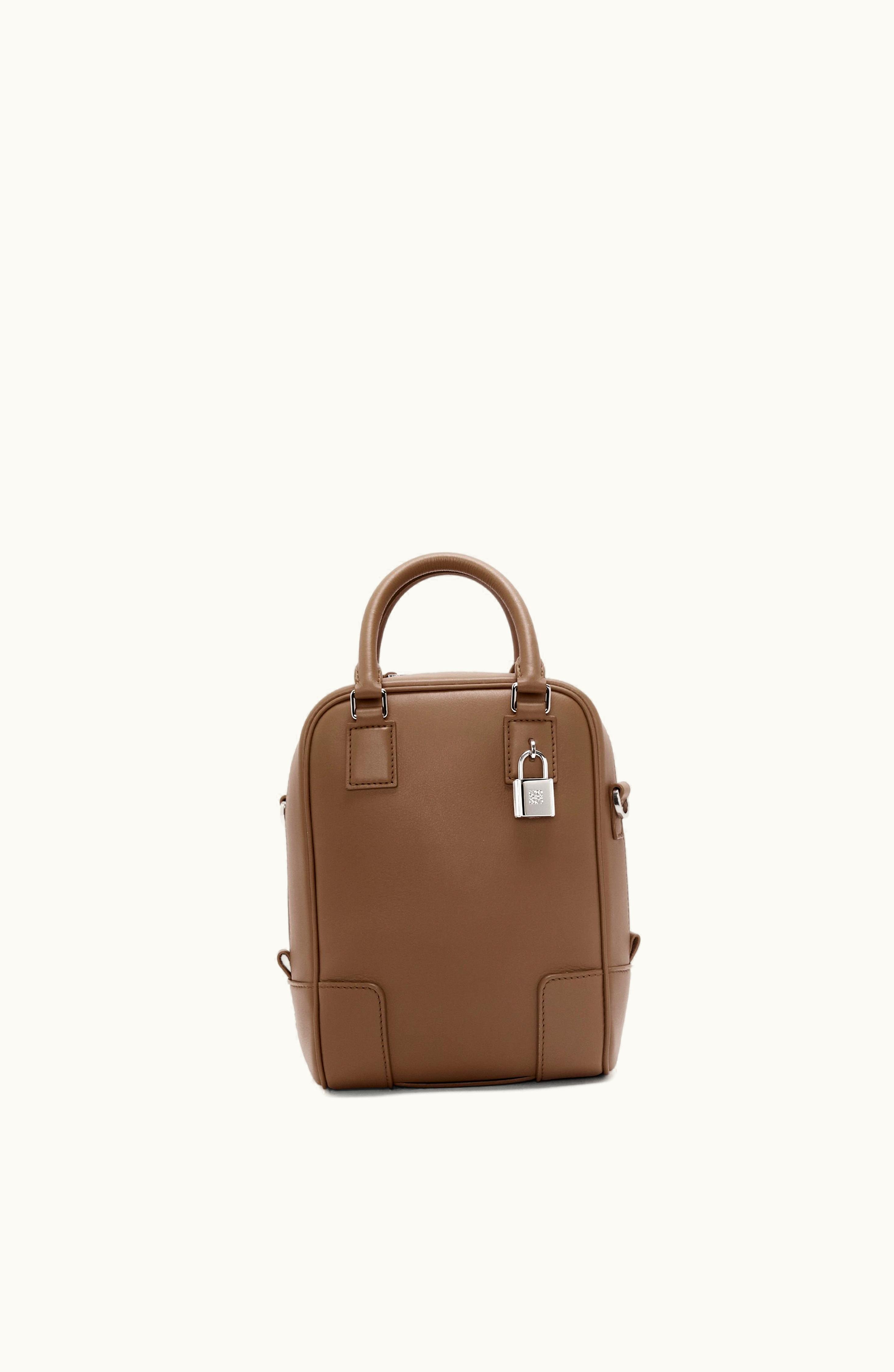 Loewe Loewe Amazona 15 In Nappa Calfskin Winter Brown