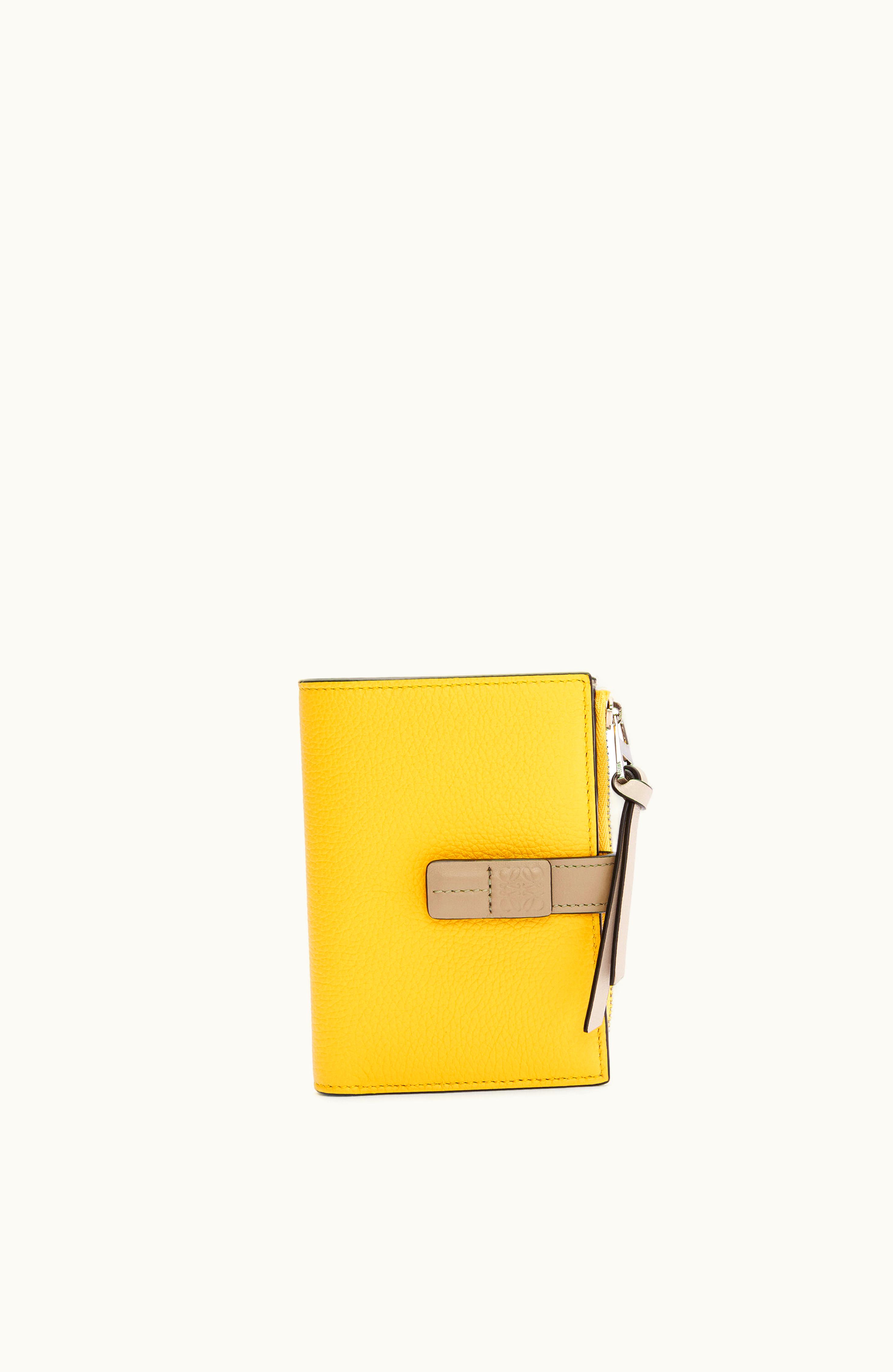 Loewe Loewe Slim Zip Bifold Wallet In Soft Grained Calfskin Yellow / Clay Green