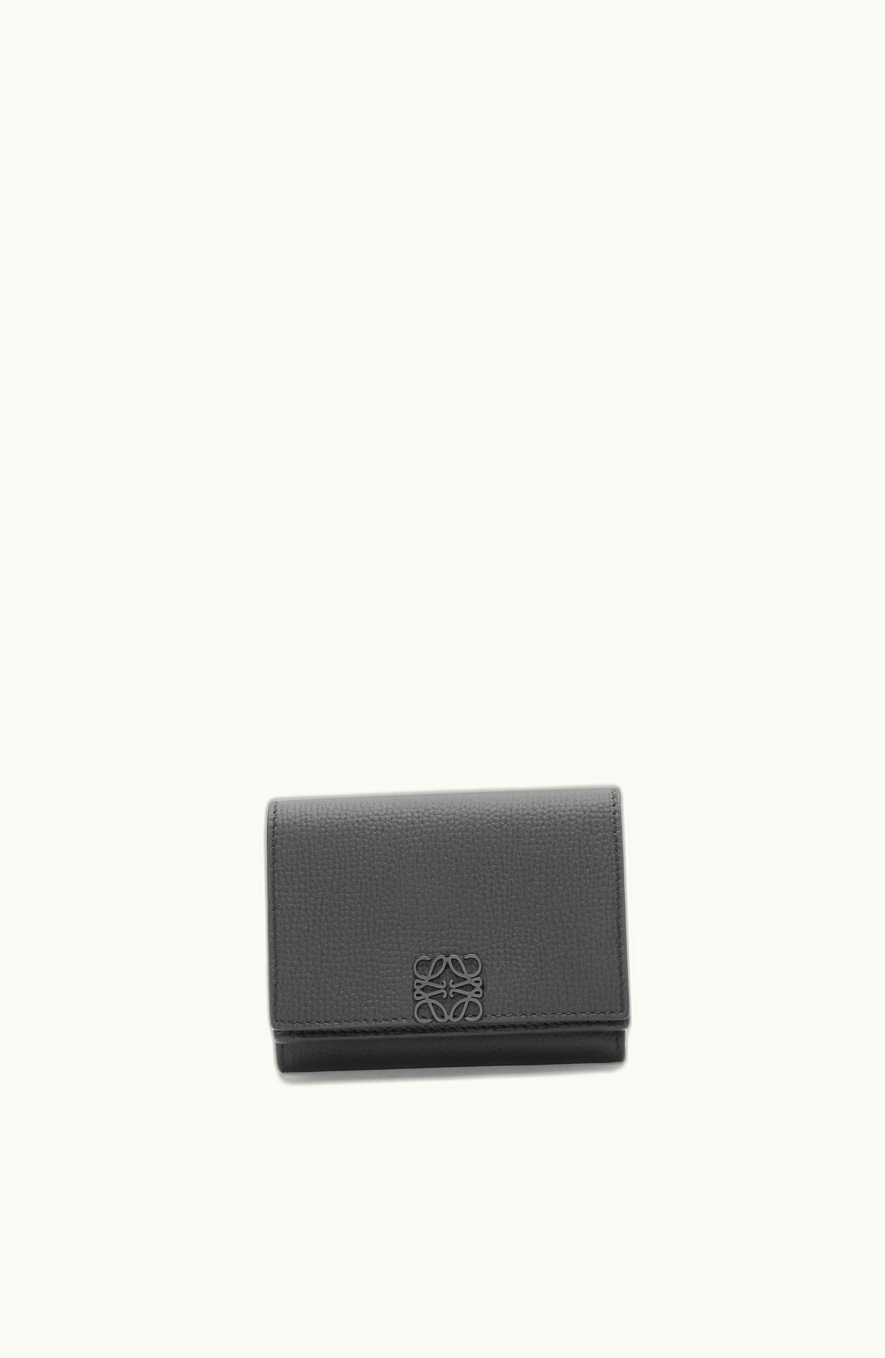 Loewe Loewe Anagram Trifold Wallet In Pebble Grain Calfskin Black
