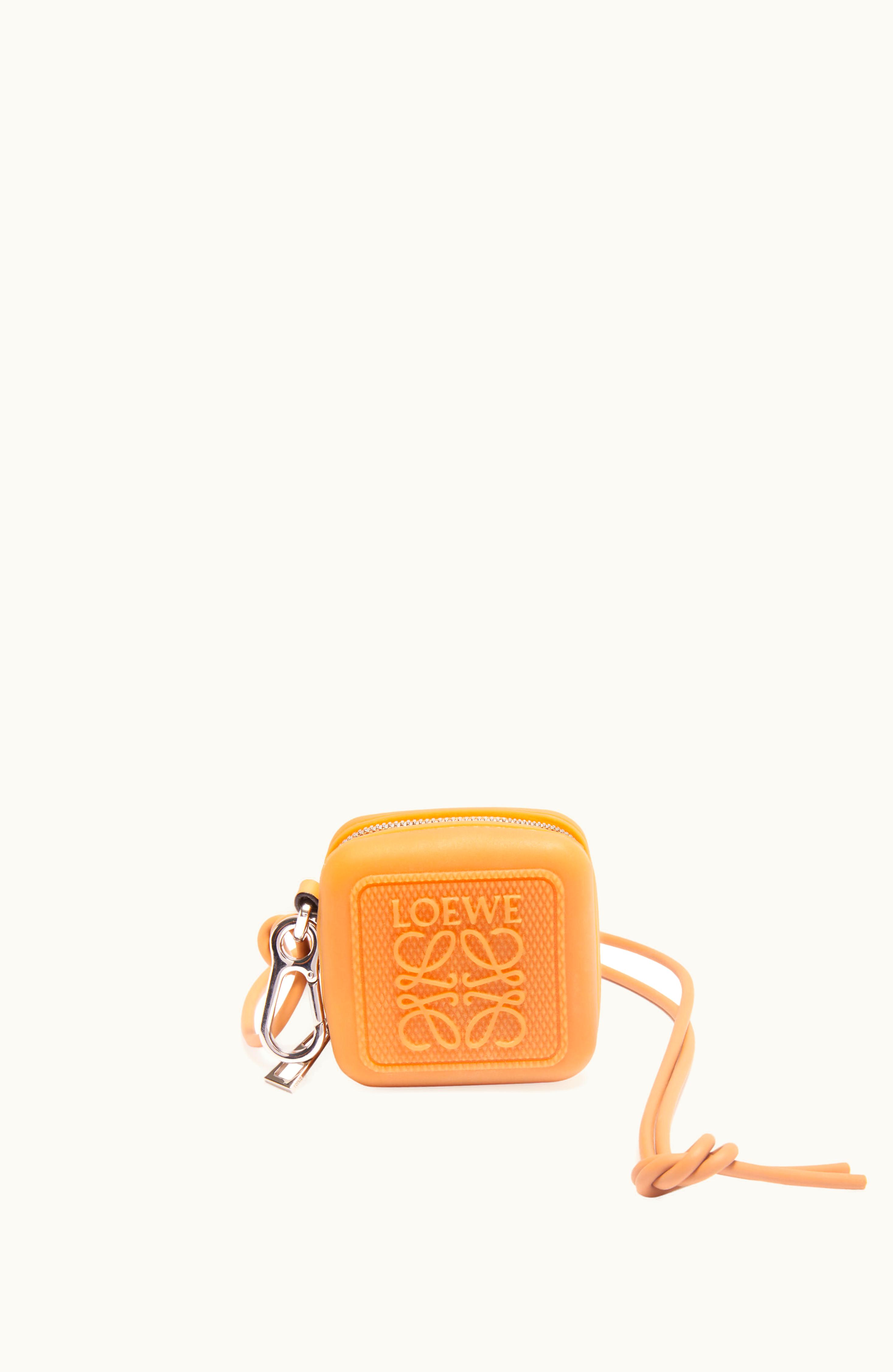 Loewe Loewe Molded Coin Case In Diamond Rubber Natural
