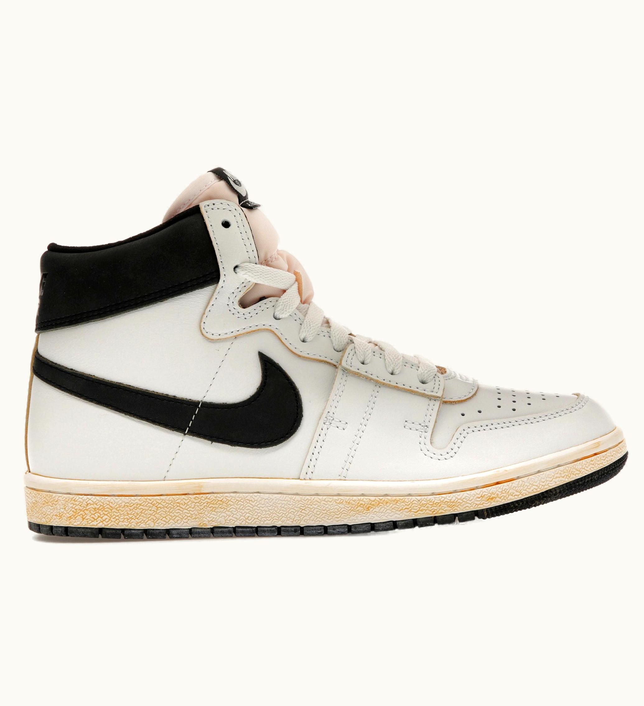 Nike Nike Air Jordan Air Ship Pe Sp A Ma Maniere White Black