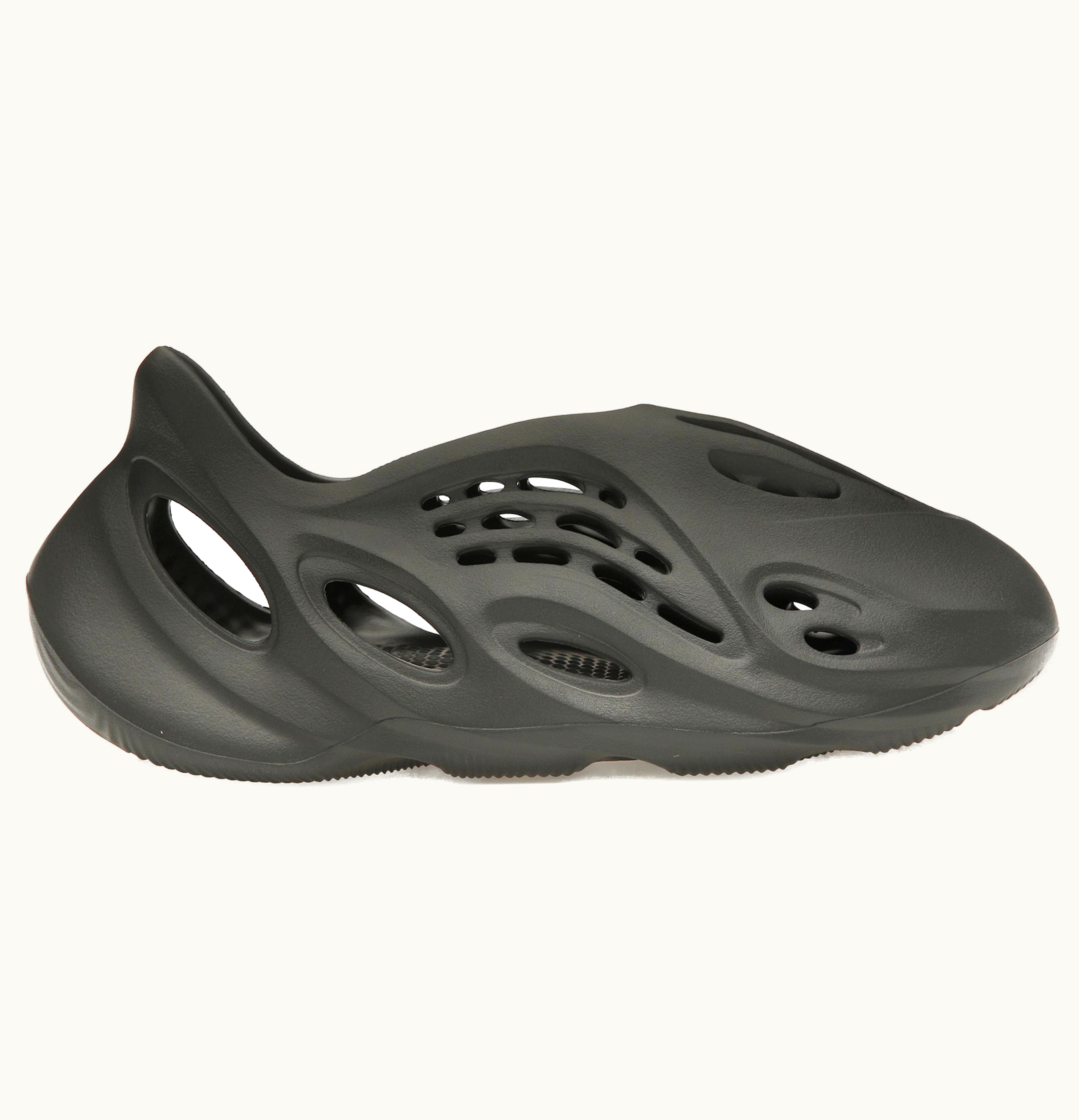 Adidas Adidas Yeezy Foam Rnr Carbon