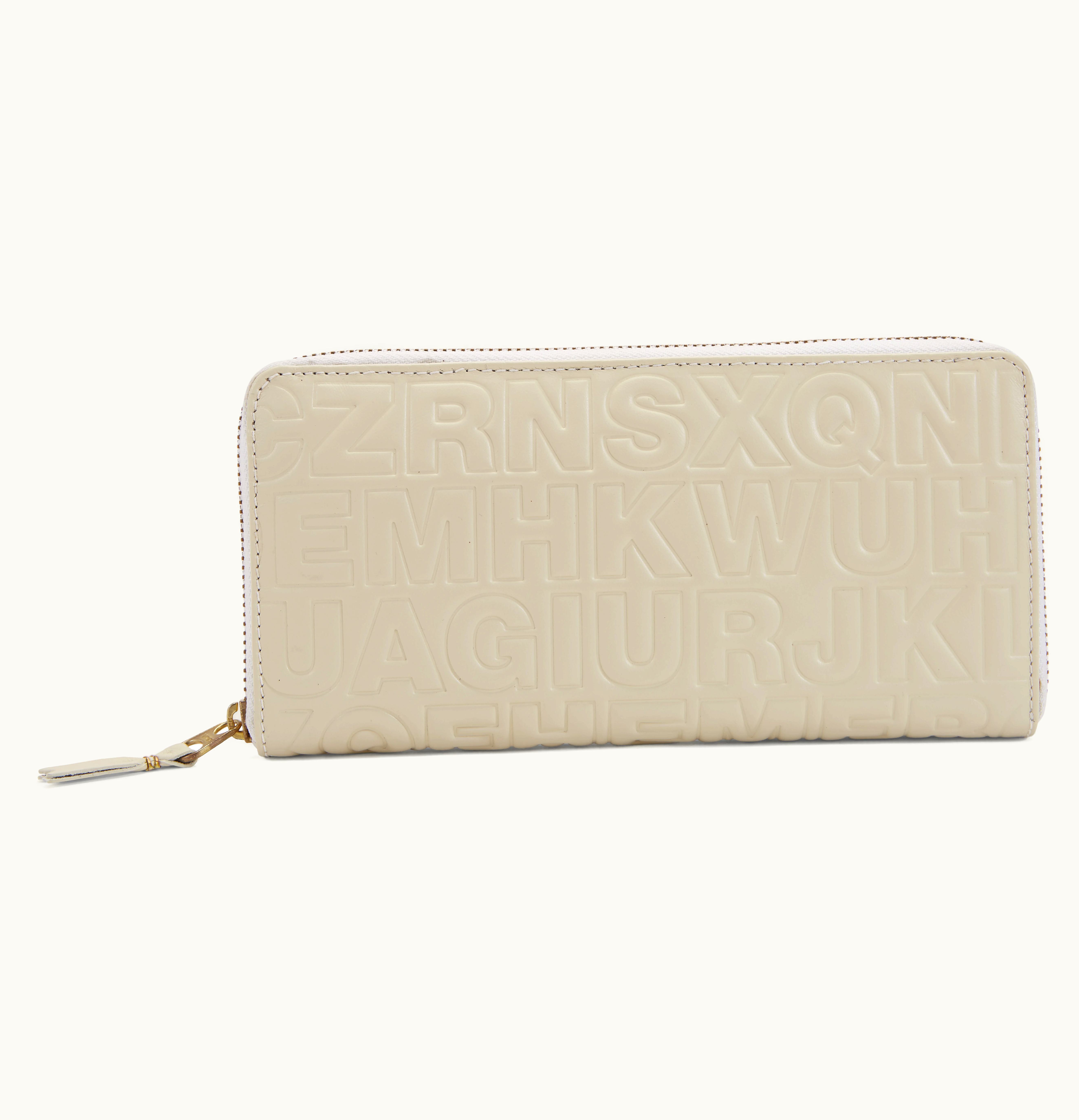 Comme Des Garçons Comme des Garcons SA110EC Wallet Letter Embossed Off White